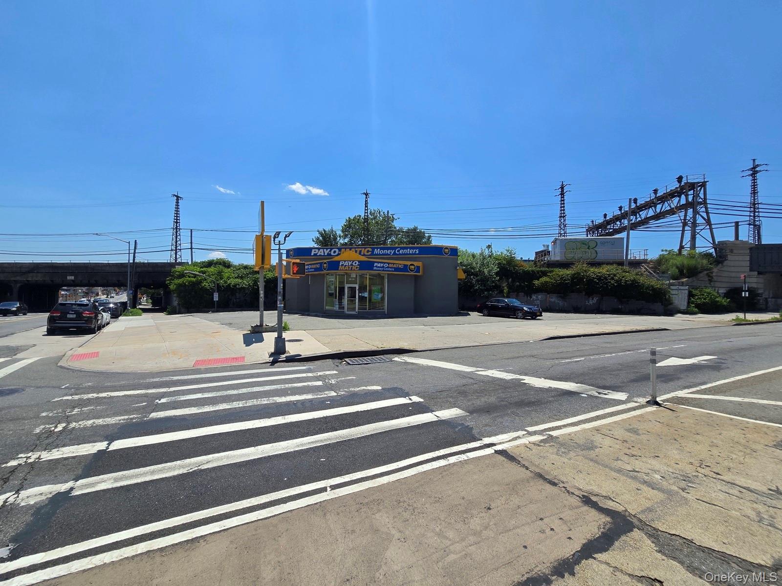 #2 photo, 68-12 Queens Boulevard, クイーンズ区 Woodside , NY 11377