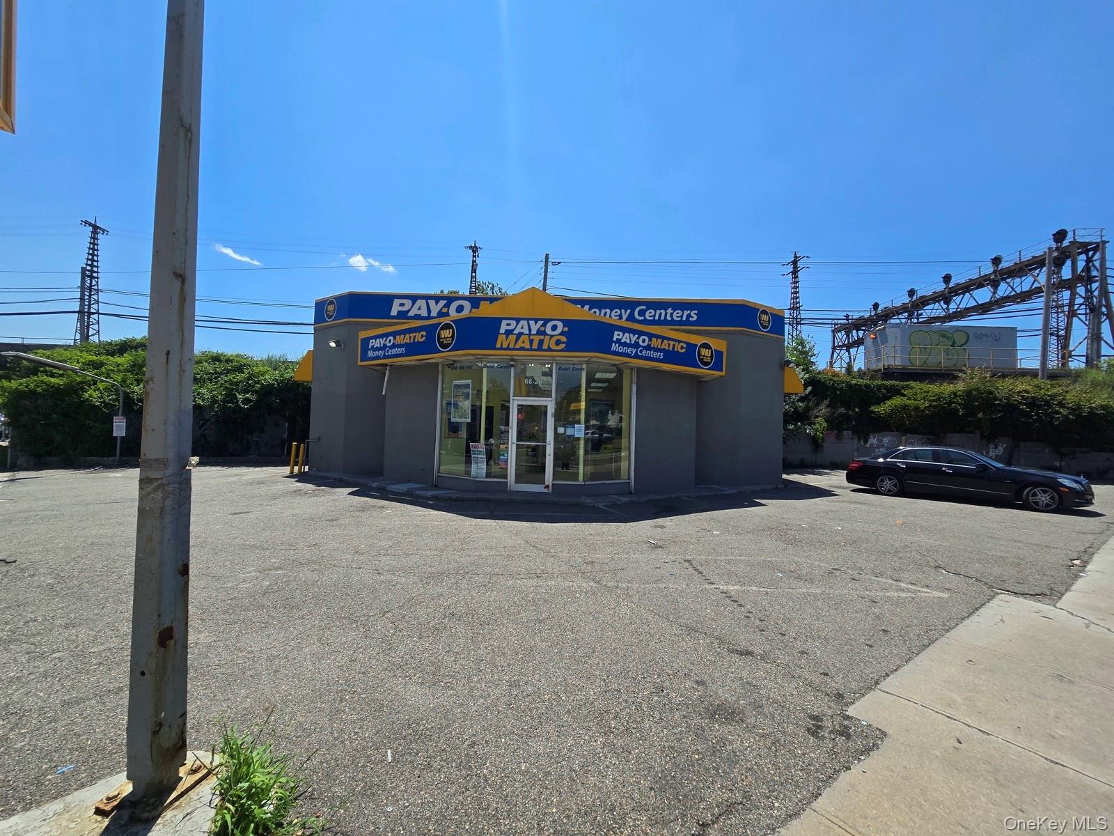 #4 photo, 68-12 Queens Boulevard, クイーンズ区 Woodside , NY 11377