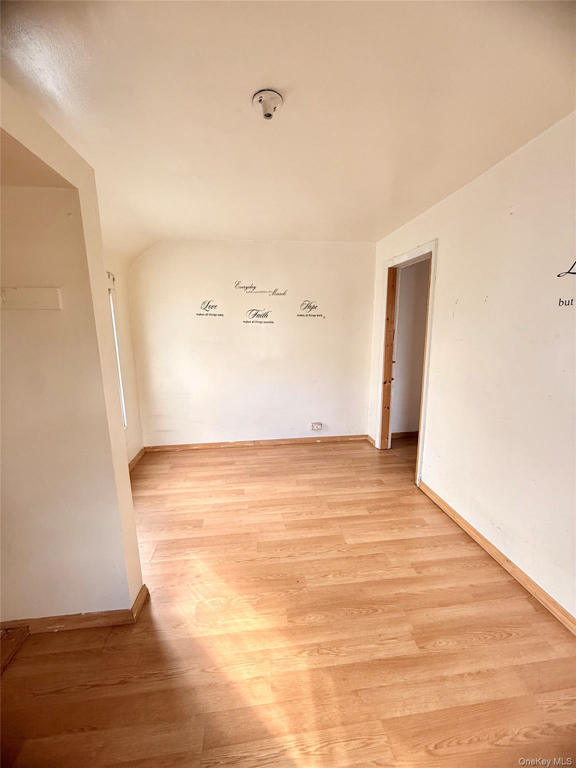 #18 photo, 11409 135th Street, クイーンズ区 South Ozone Park , NY 11420