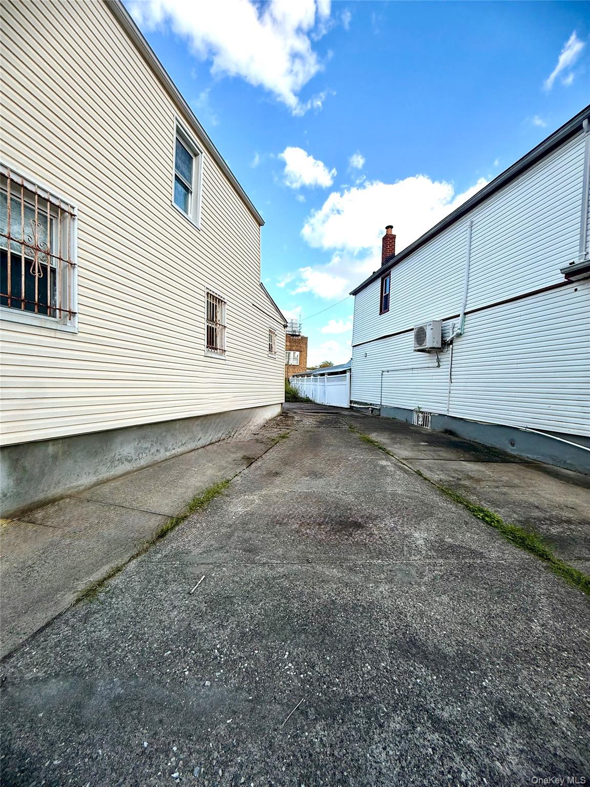 #3 photo, 11409 135th Street, クイーンズ区 South Ozone Park , NY 11420