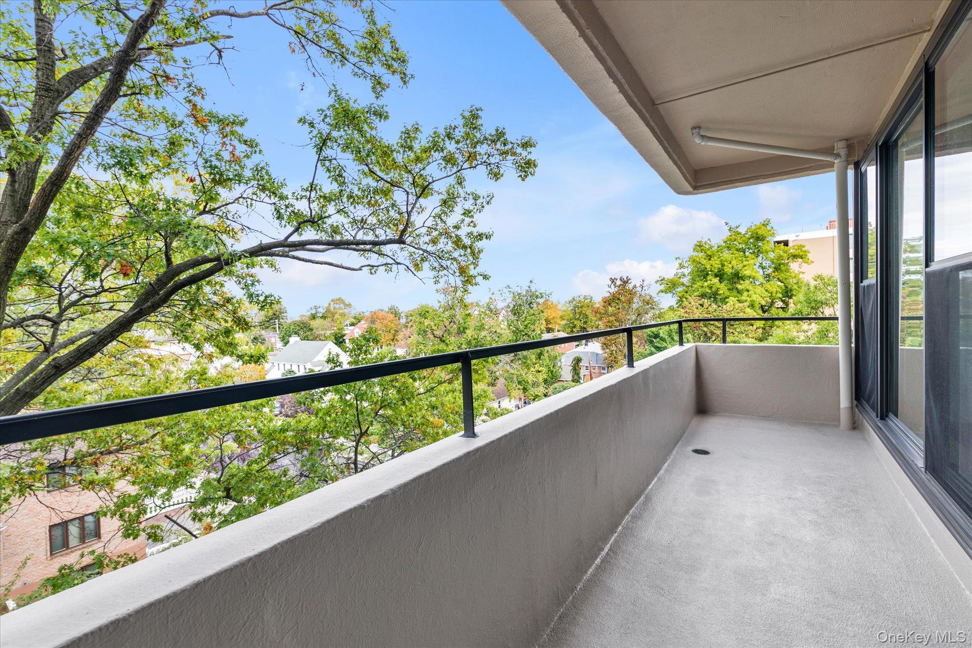 #12 photo, 9-05 162 Street, クイーンズ区 Beechhurst , NY 11357