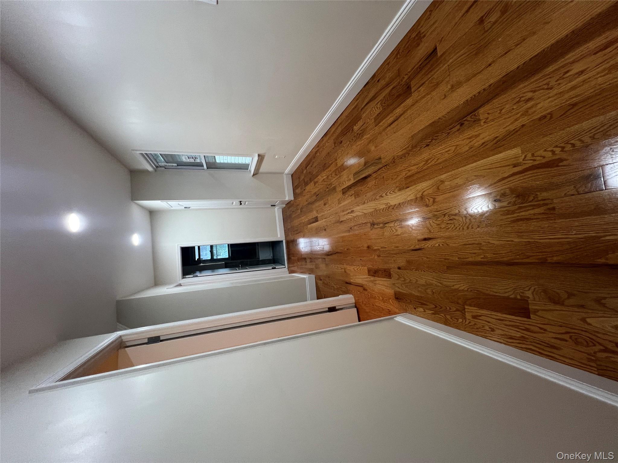 #9 photo, 15516 115th Drive, クイーンズ区 Jamaica , NY 11434