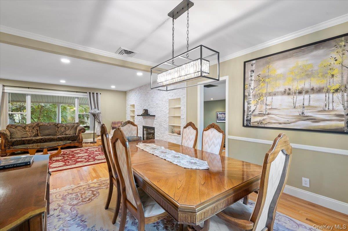 #10 photo, 1109 Round Swamp Road, 长岛 贝斯佩奇 Old Bethpage , NY 11804