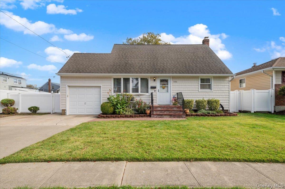 #1 photo, 186 11th Street, ナッソー郡 Bethpage , NY 11714