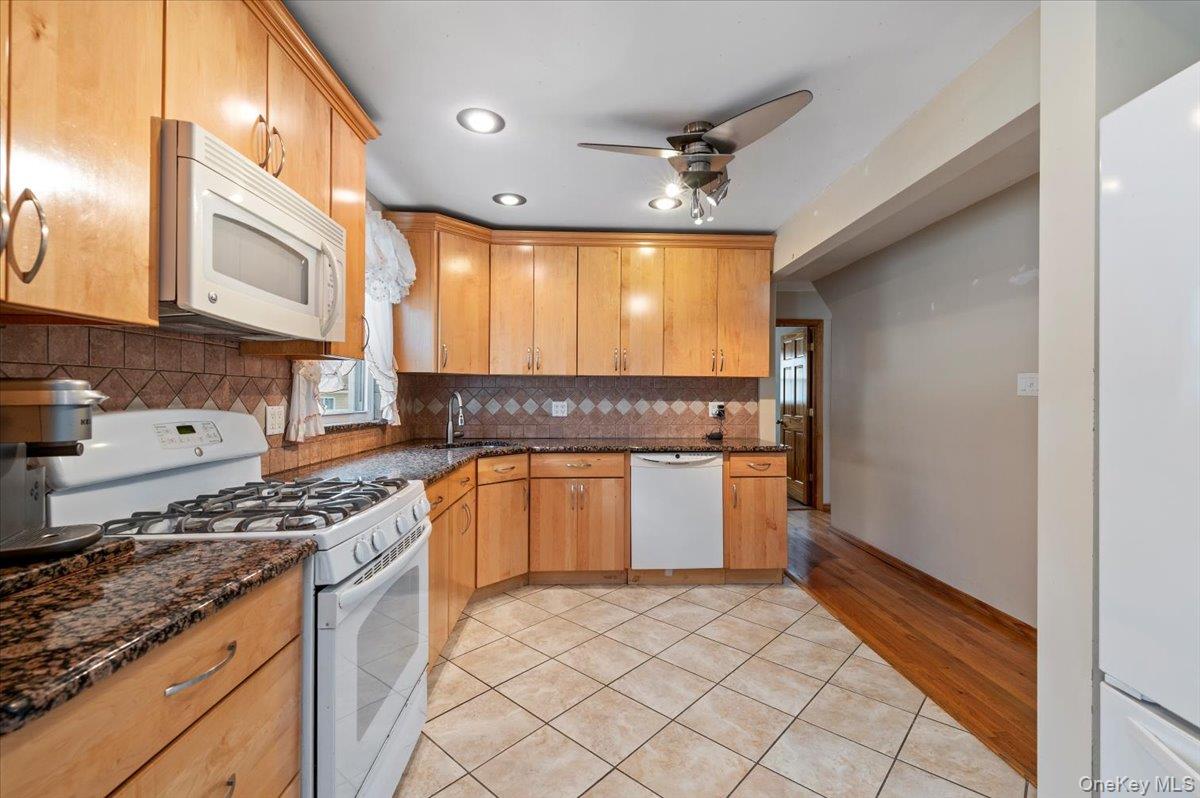 #15 photo, 186 11th Street, ナッソー郡 Bethpage , NY 11714