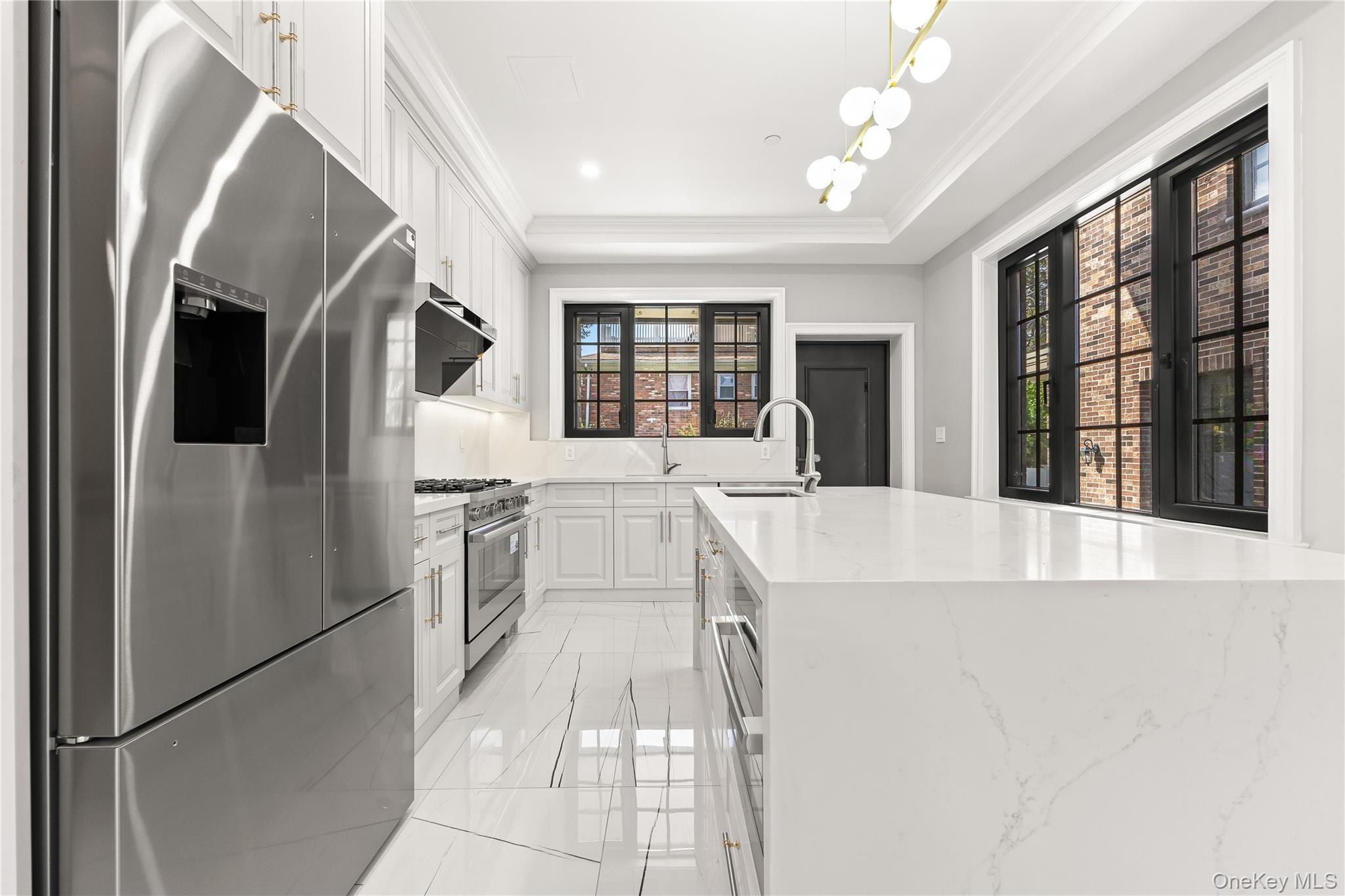 #13 photo, 3522 221st Street, クイーンズ区 Bayside , NY 11361