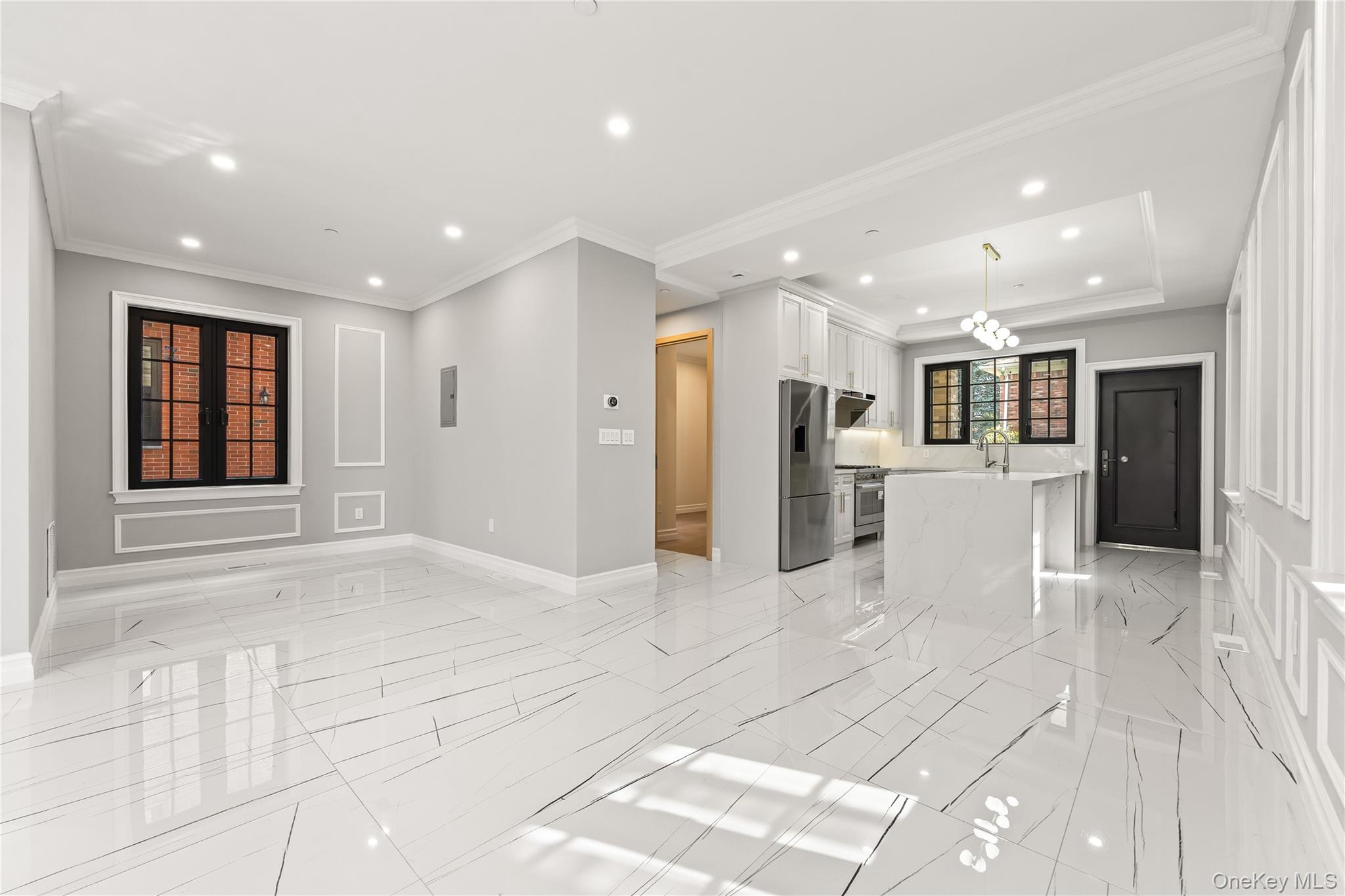 #9 photo, 3522 221st Street, クイーンズ区 Bayside , NY 11361