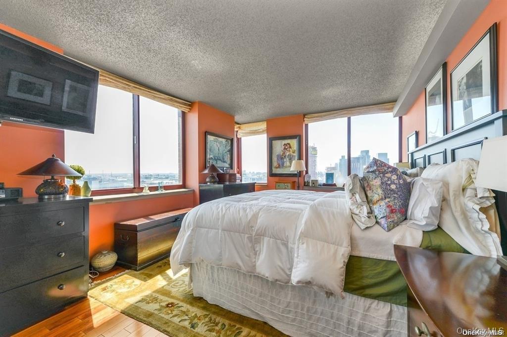 #11 photo, 4-74 48th Avenue, Long Island City , NY 11109