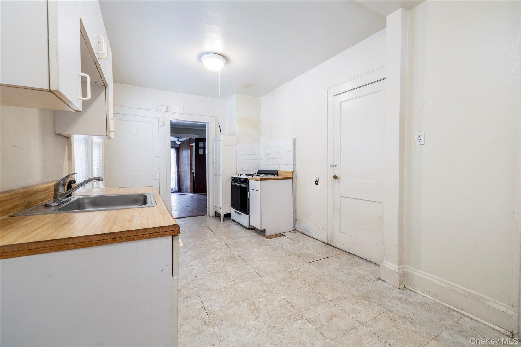 #9 photo, 2848 Woods Avenue, ナッソー郡 Oceanside , NY 11572