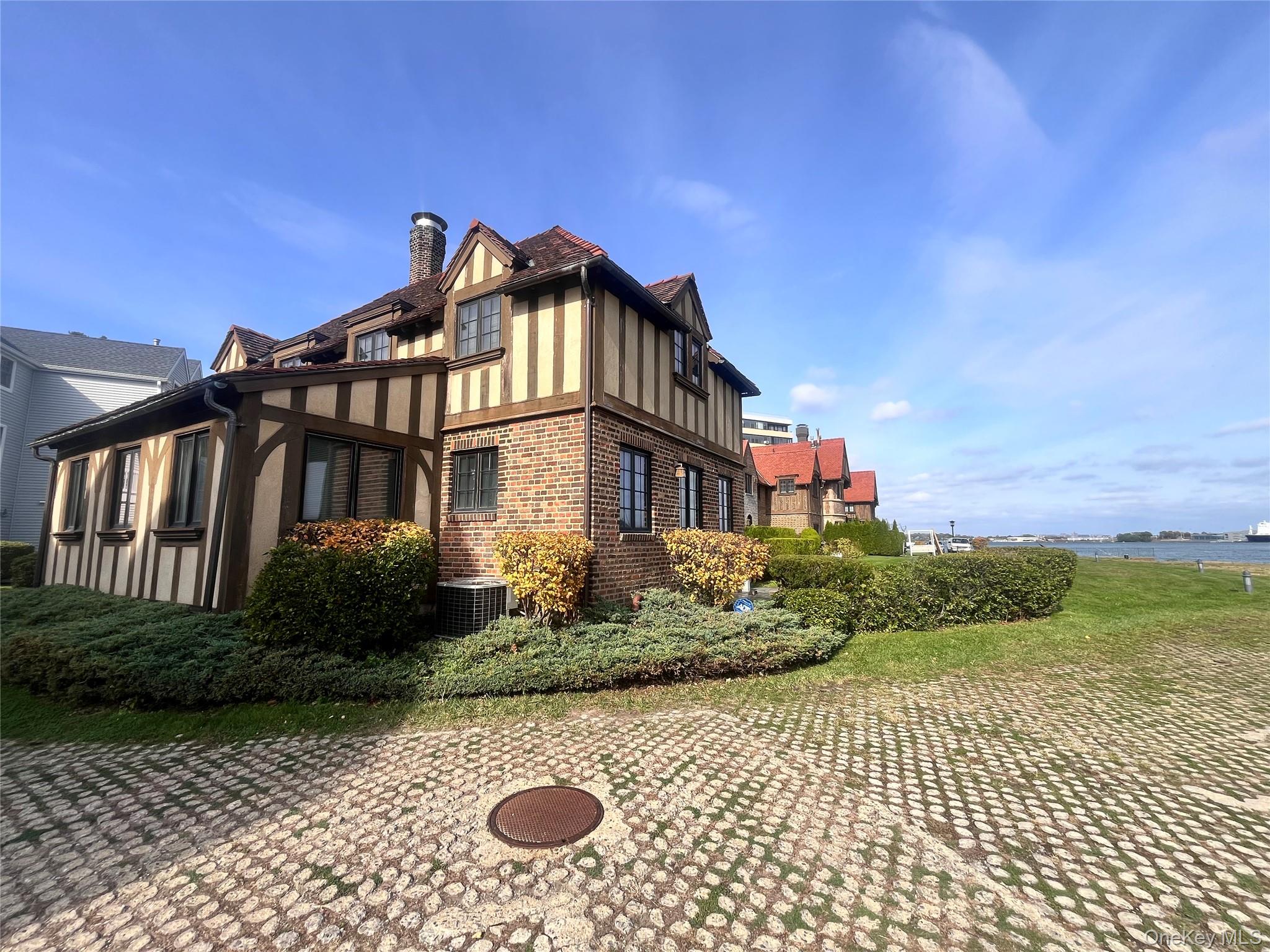 #2 photo, 168-15 Powells Cove Blvd, クイーンズ区 Beechhurst , NY 11357