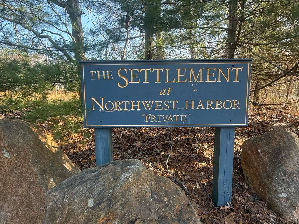 #30 photo, 9 Settlement Court, East Hampton , NY 11937