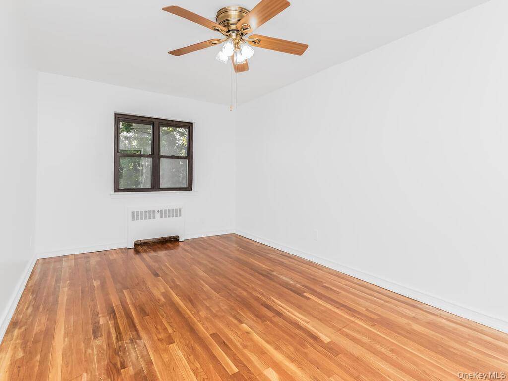 #18 photo, 1863 Williamsbridge Rd, ブロンクス区 Morris Park , NY 10461