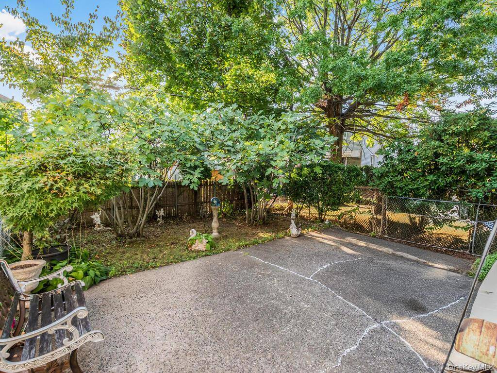 #24 photo, 1863 Williamsbridge Rd, ブロンクス区 Morris Park , NY 10461