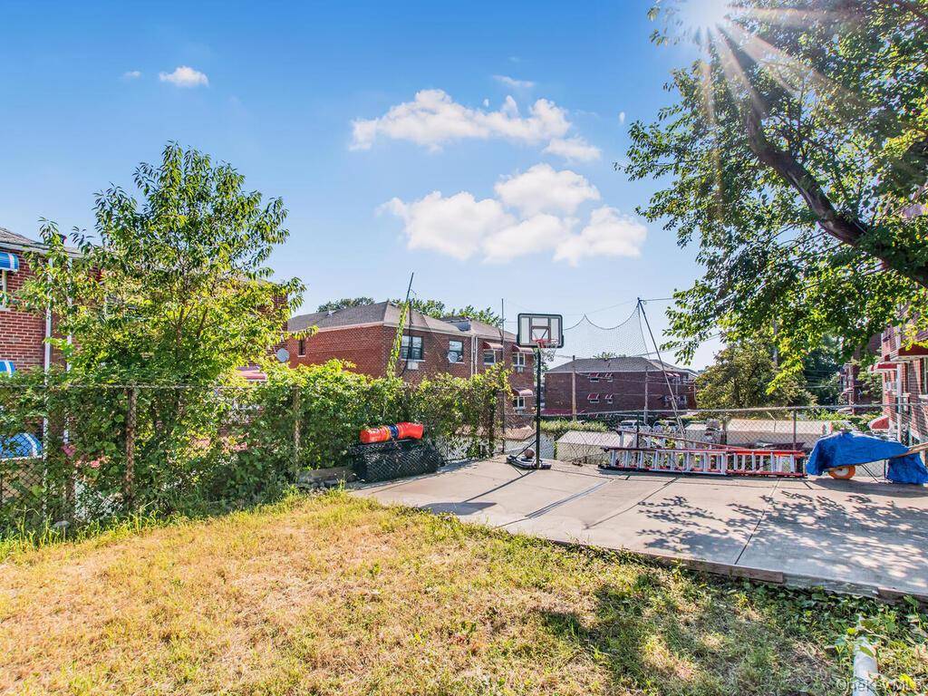 #21 photo, 1283 E 223rd Street, ブロンクス区 Edenwald , NY 10466