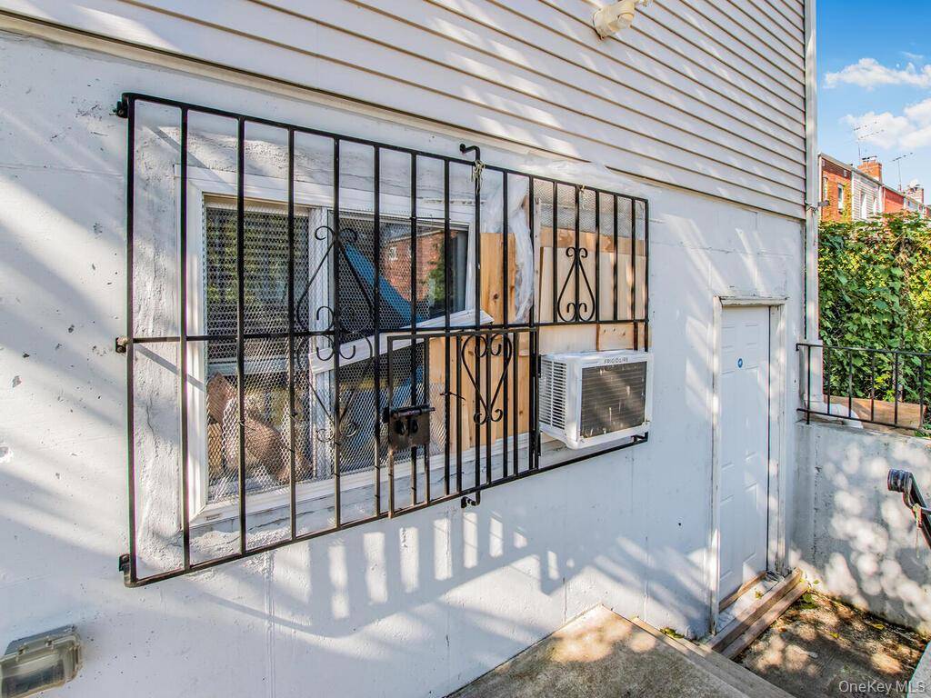 #22 photo, 1283 E 223rd Street, ブロンクス区 Edenwald , NY 10466