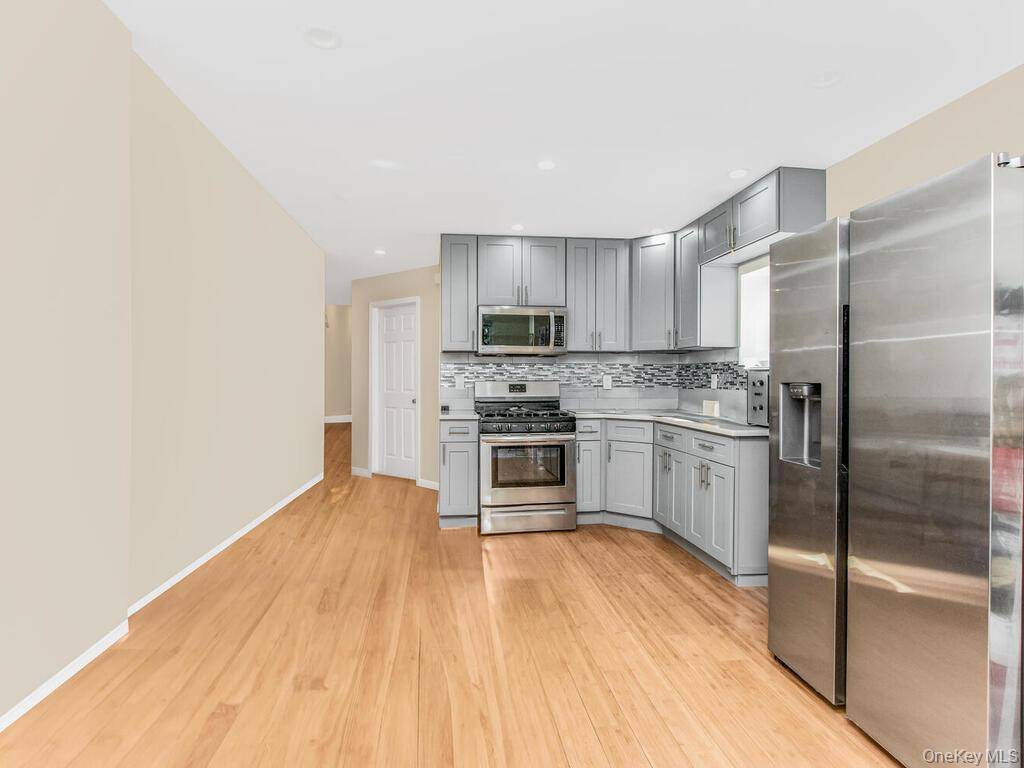 #5 photo, 1283 E 223rd Street, ブロンクス区 Edenwald , NY 10466