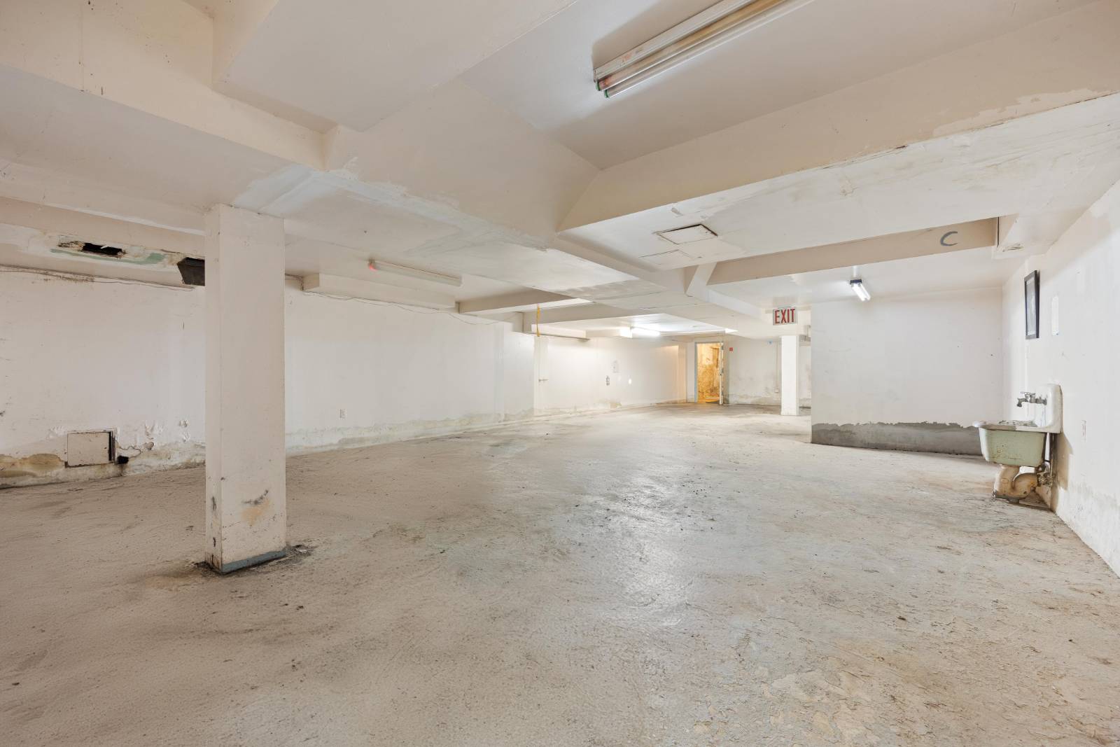 #6 photo, 335 Franklin Avenue, ブルックリン区 Bedford-Stuyvesant , NY 11238