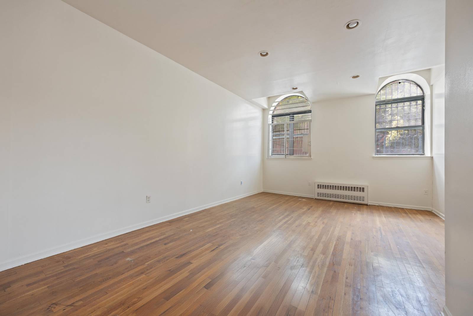 #9 photo, 335 Franklin Avenue, ブルックリン区 Bedford-Stuyvesant , NY 11238