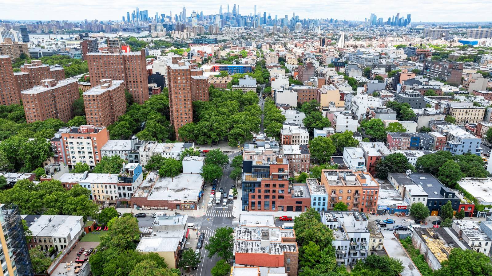 #2 photo, 327 Franklin Avenue, ブルックリン区 Bedford-Stuyvesant , NY 11238