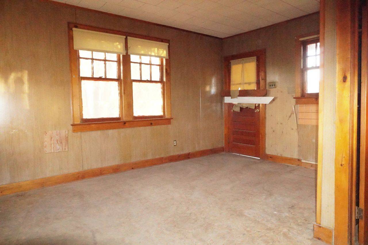 #33 photo, 9 West End Ave, Loch Sheldrake , NY 12759