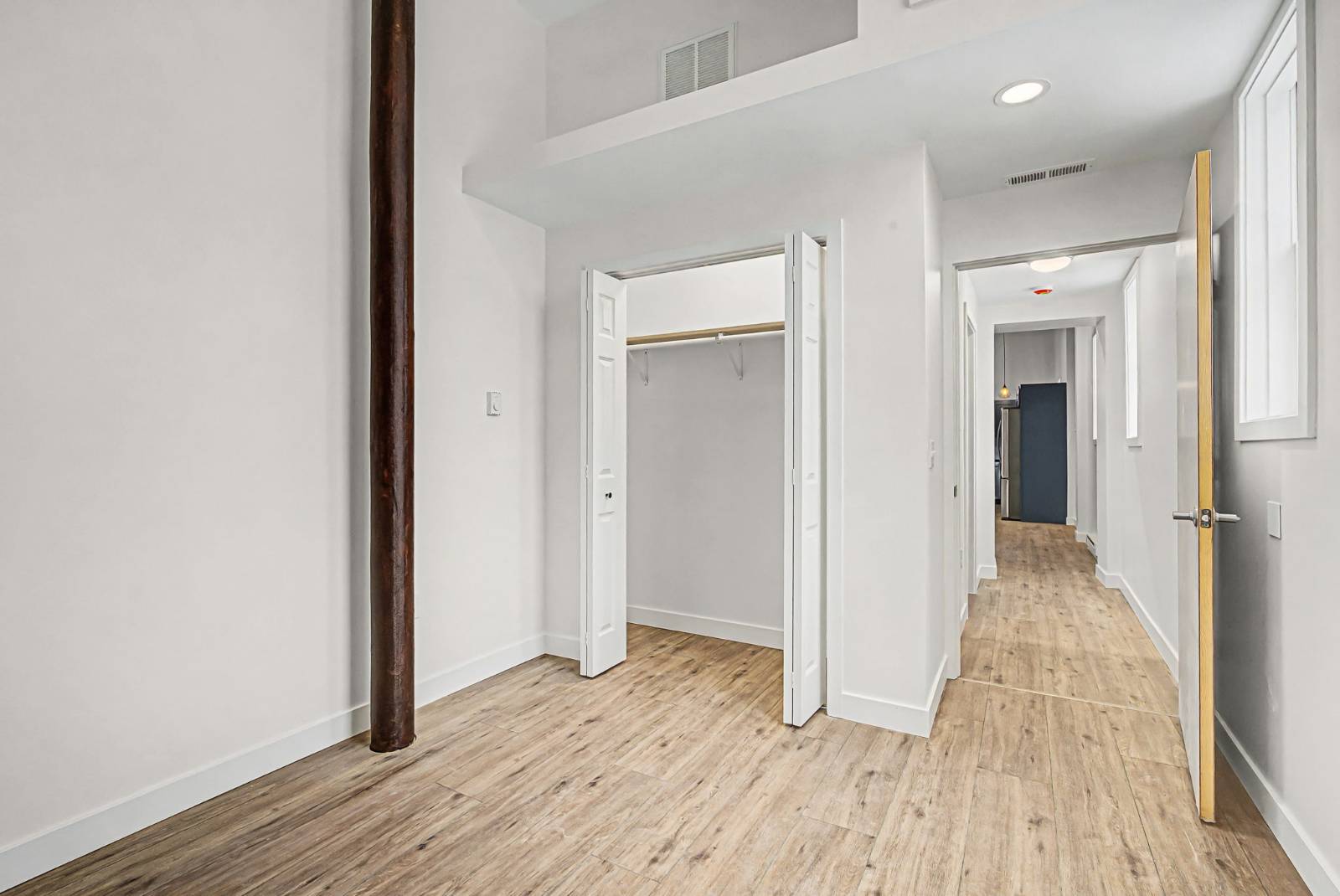 #11 photo, 414 Union Street, #B, Schenectady , NY 12305