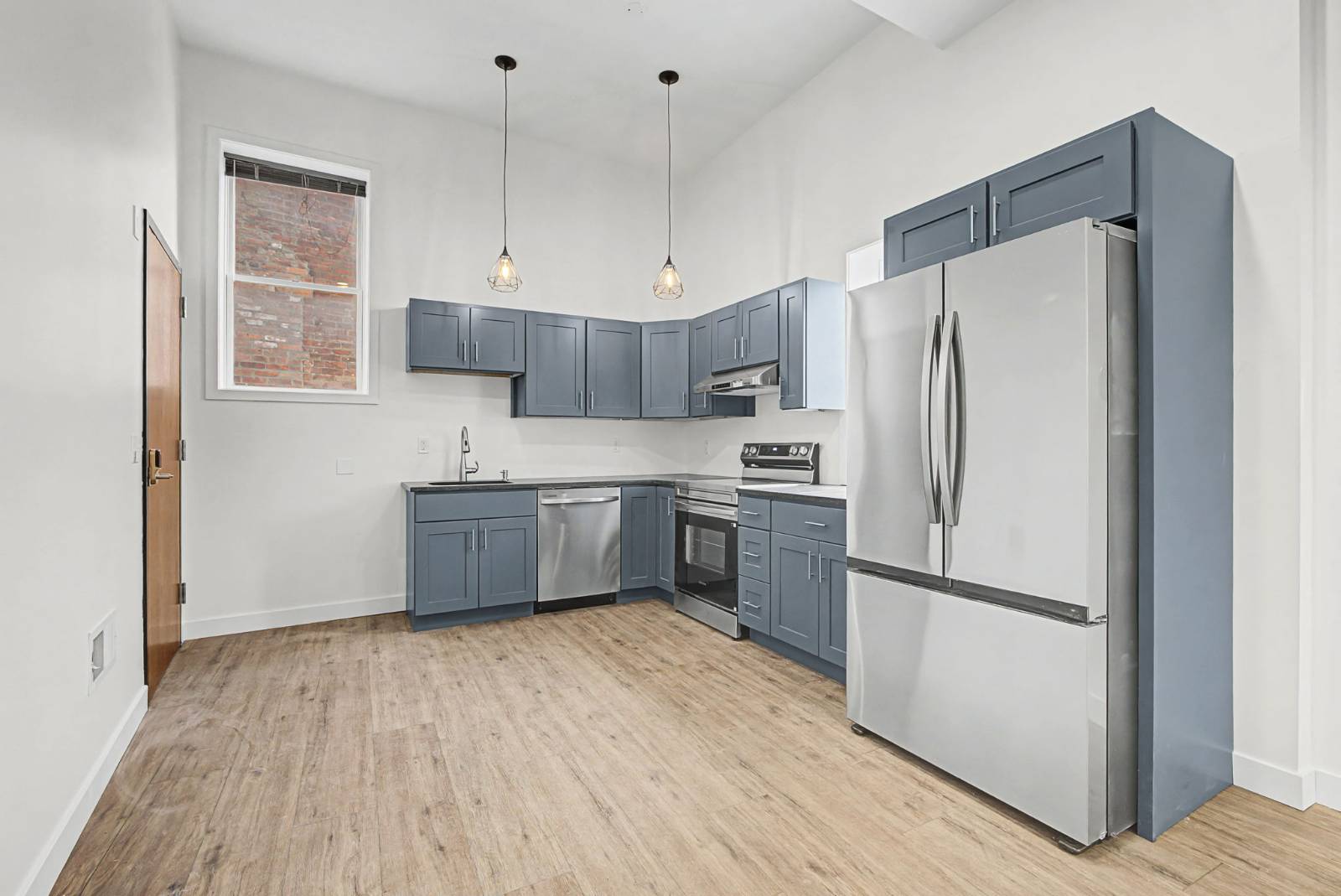 #3 photo, 414 Union Street, #B, Schenectady , NY 12305