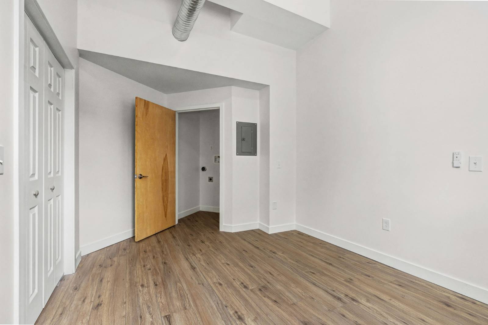 #12 photo, 414 Union Street, #C, Schenectady , NY 12305