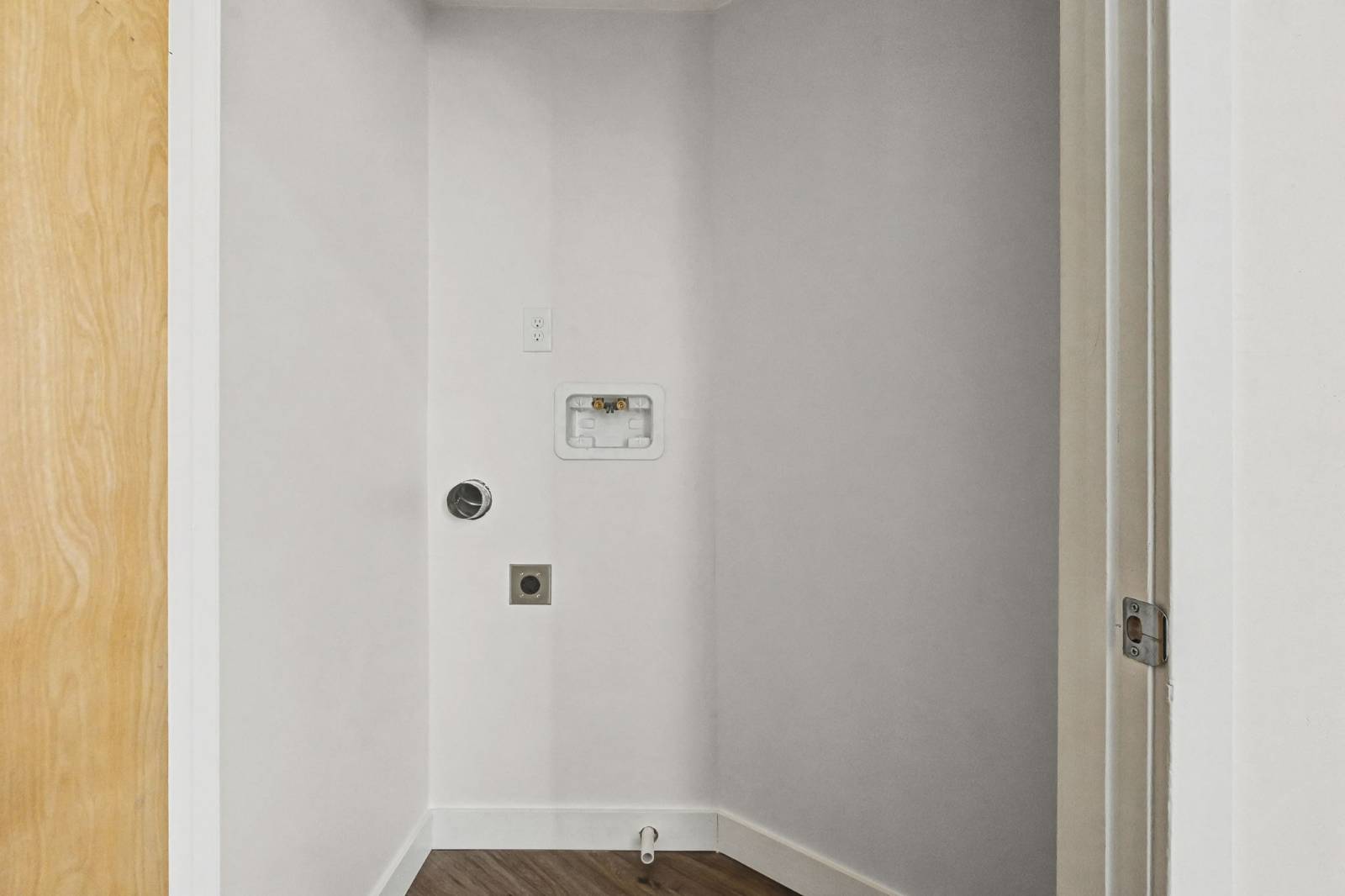 #16 photo, 414 Union Street, #C, Schenectady , NY 12305