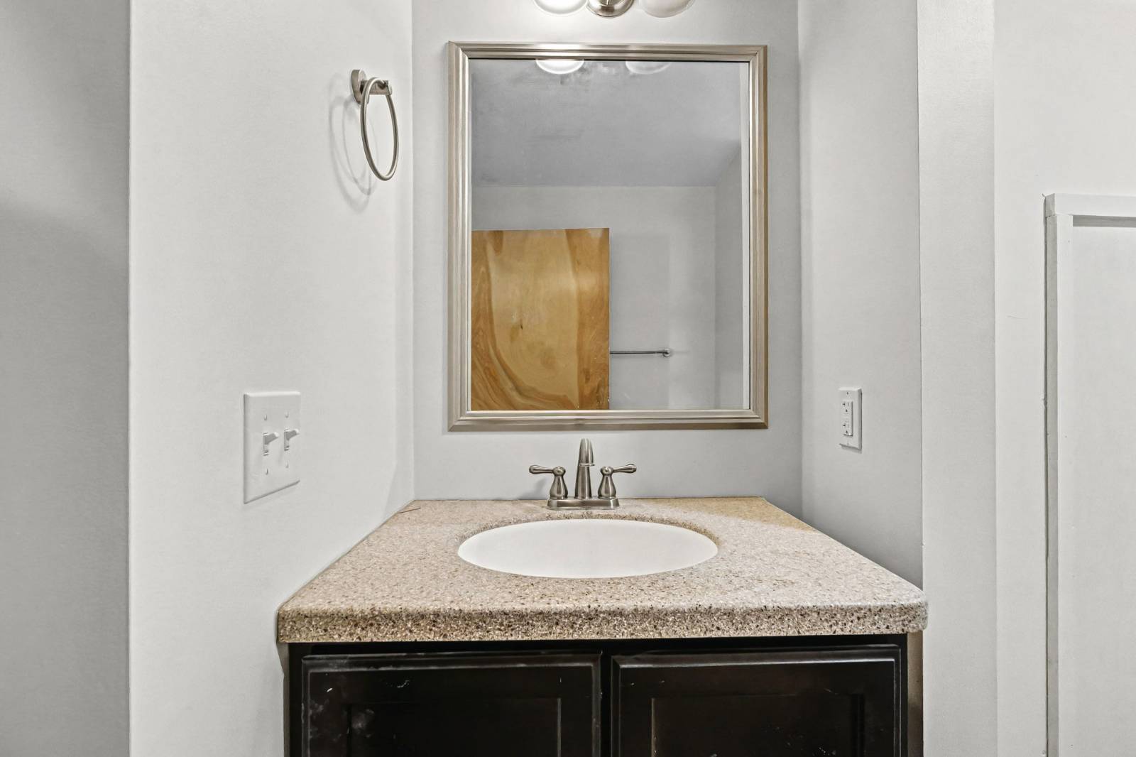 #17 photo, 414 Union Street, #D, Schenectady , NY 12305