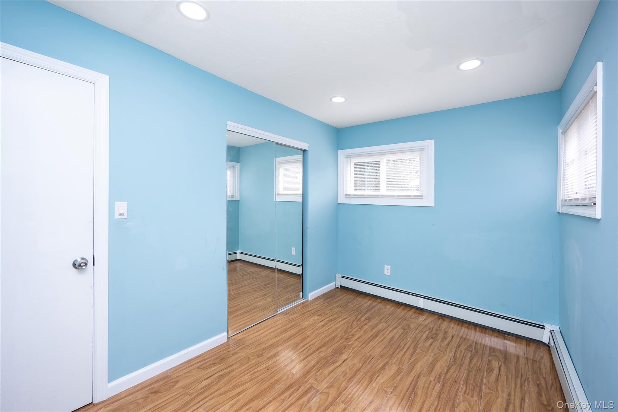 #19 photo, 201 Sprucewood Drive, ナッソー郡 Levittown , NY 11756