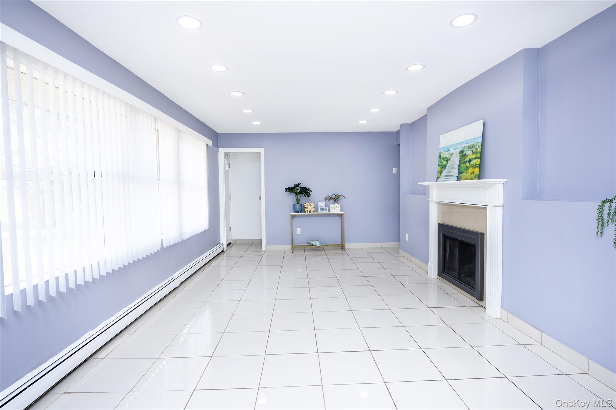 #6 photo, 201 Sprucewood Drive, ナッソー郡 Levittown , NY 11756