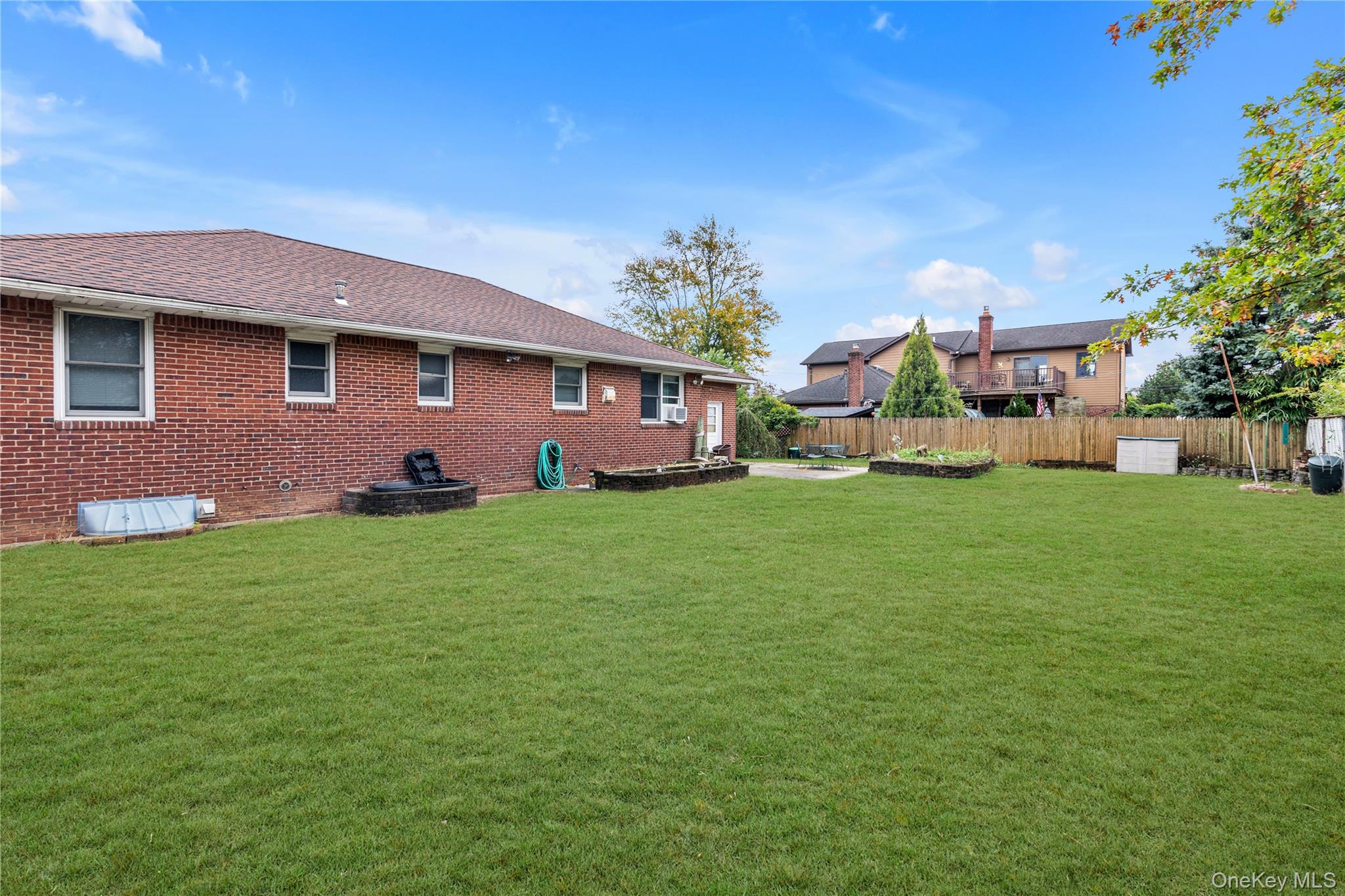 #15 photo, 459 Albany Avenue, サフォーク郡 Lindenhurst , NY 11757