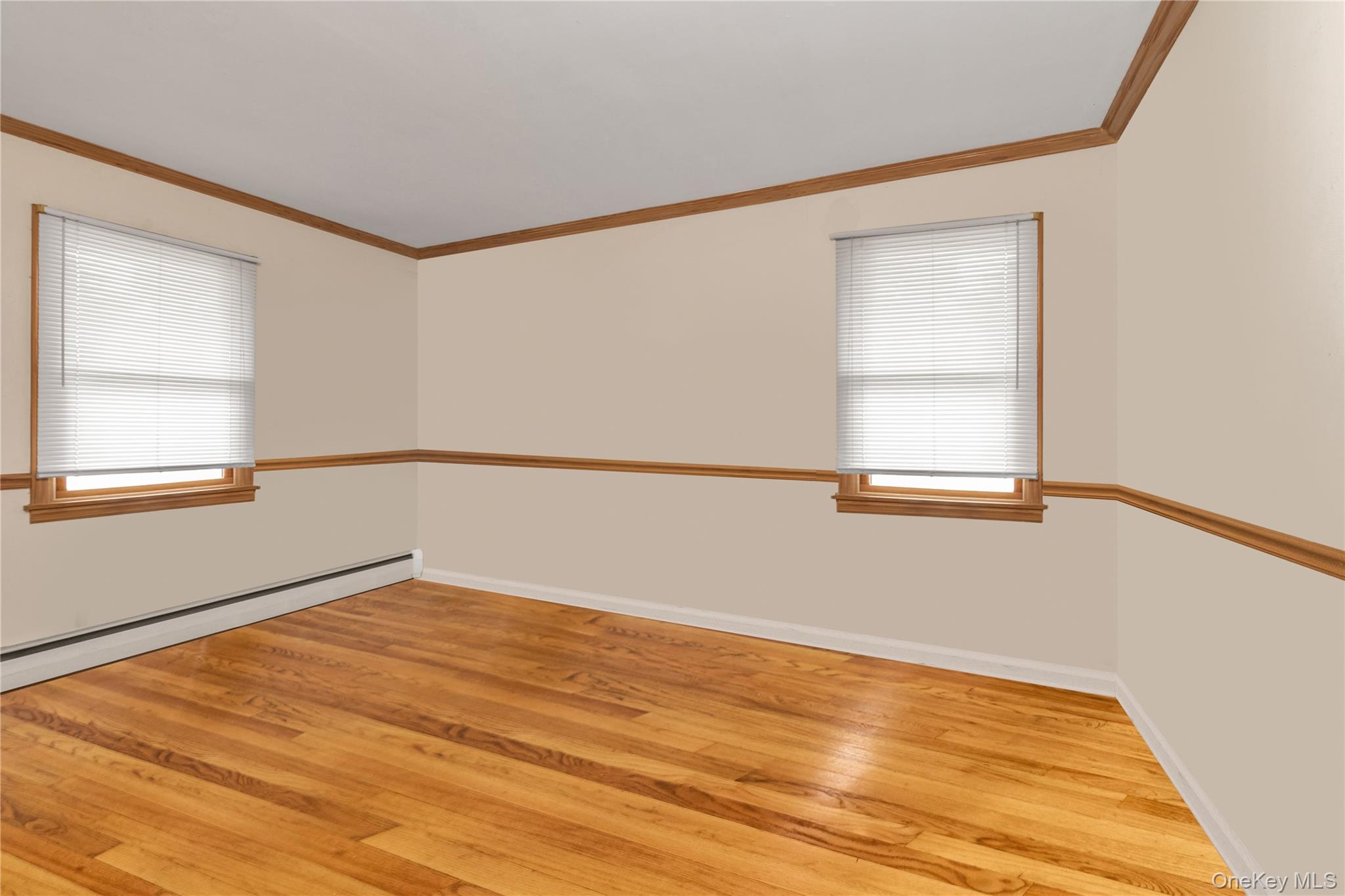 #9 photo, 459 Albany Avenue, サフォーク郡 Lindenhurst , NY 11757