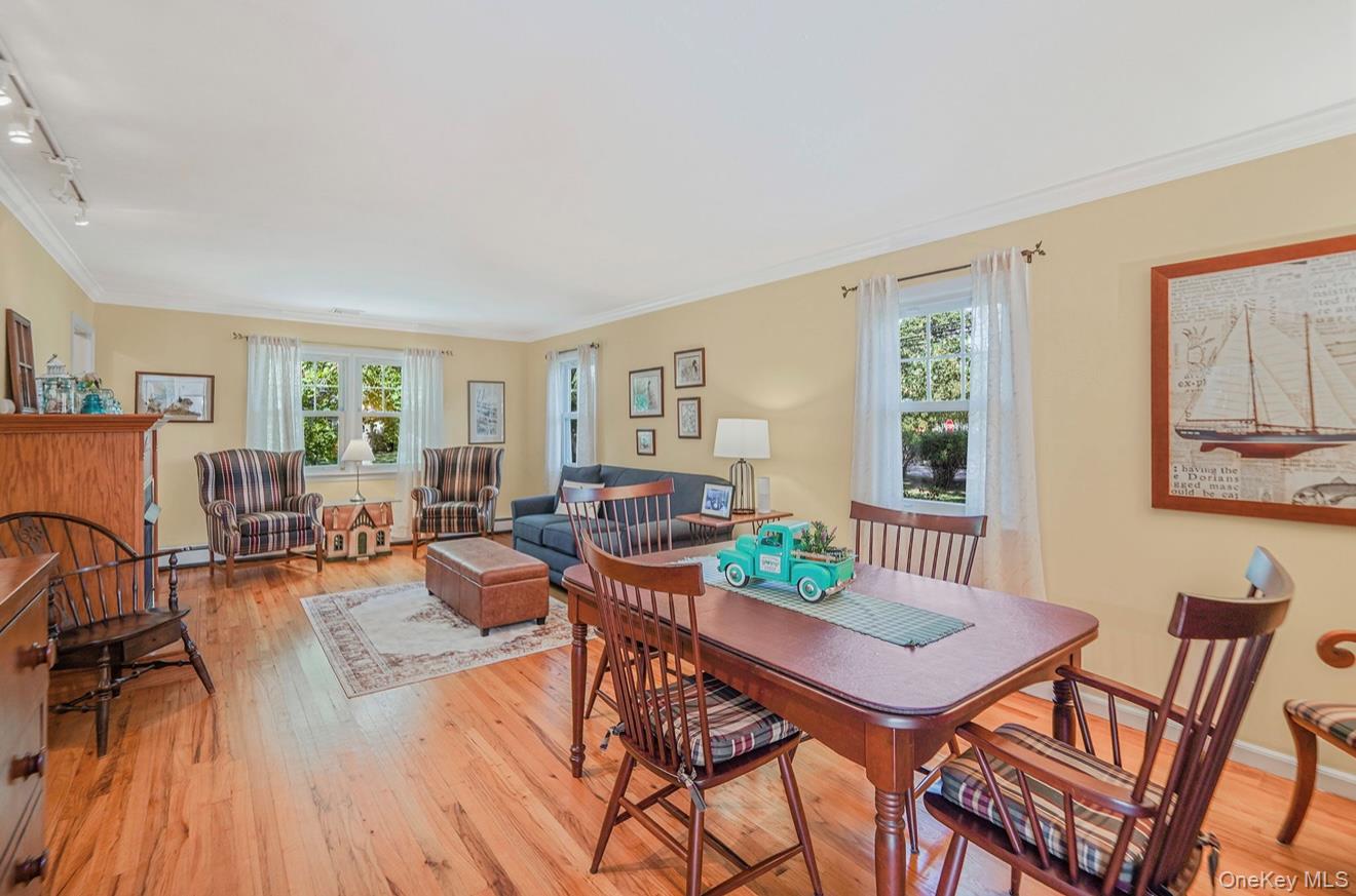 #11 photo, 50 Head Of The Neck Road, サフォーク郡 Bellport , NY 11713