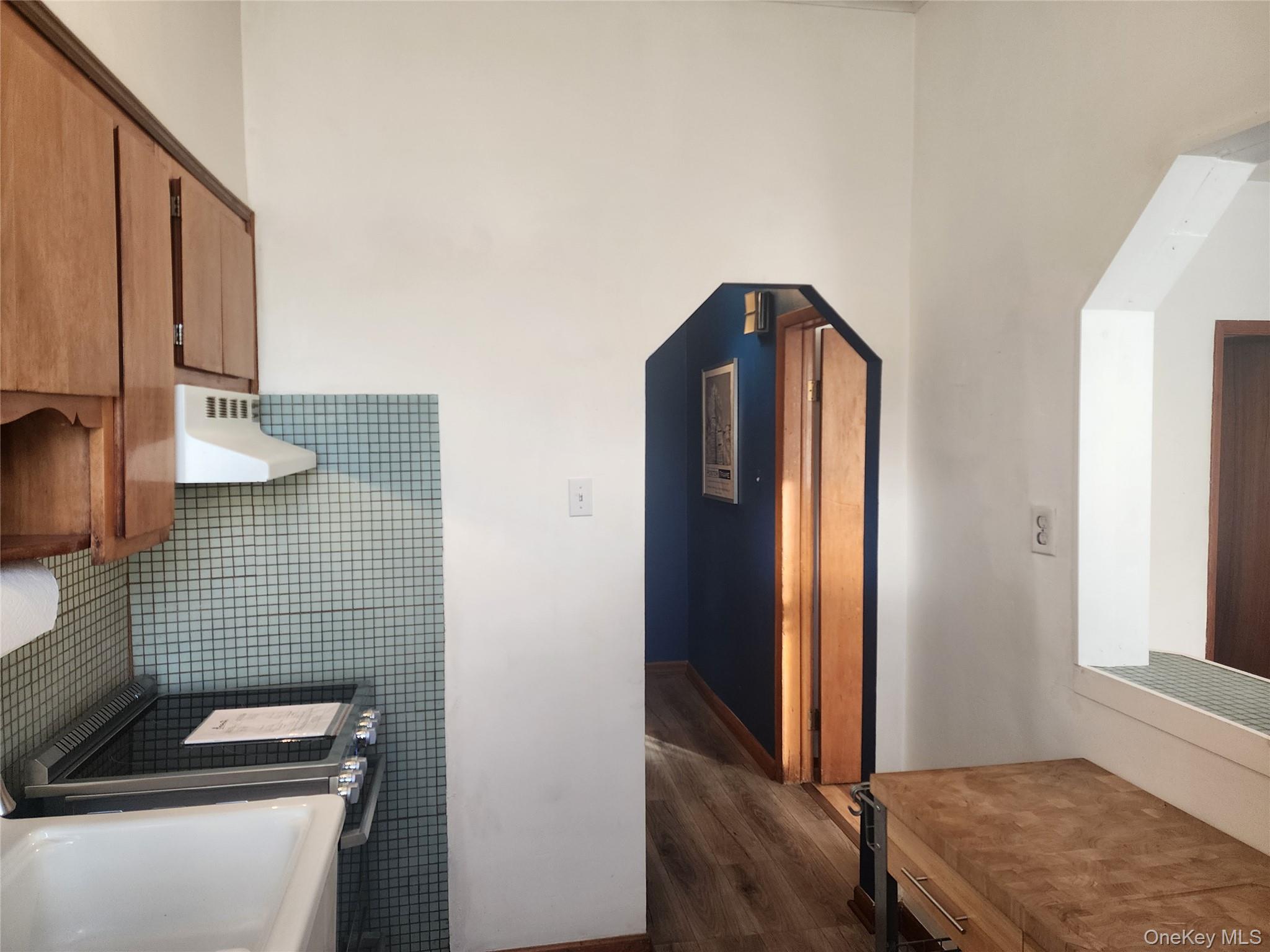 #3 photo, 229 Monitor Street, Brooklyn , NY 11222