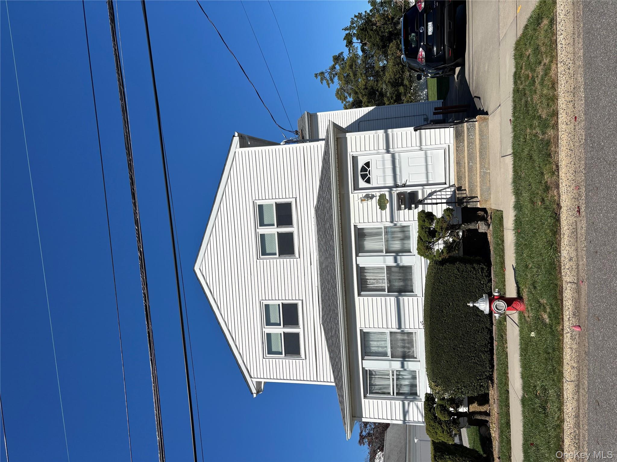 #1 photo, 276 W Nicholai Street, ナッソー郡 Hicksville , NY 11801