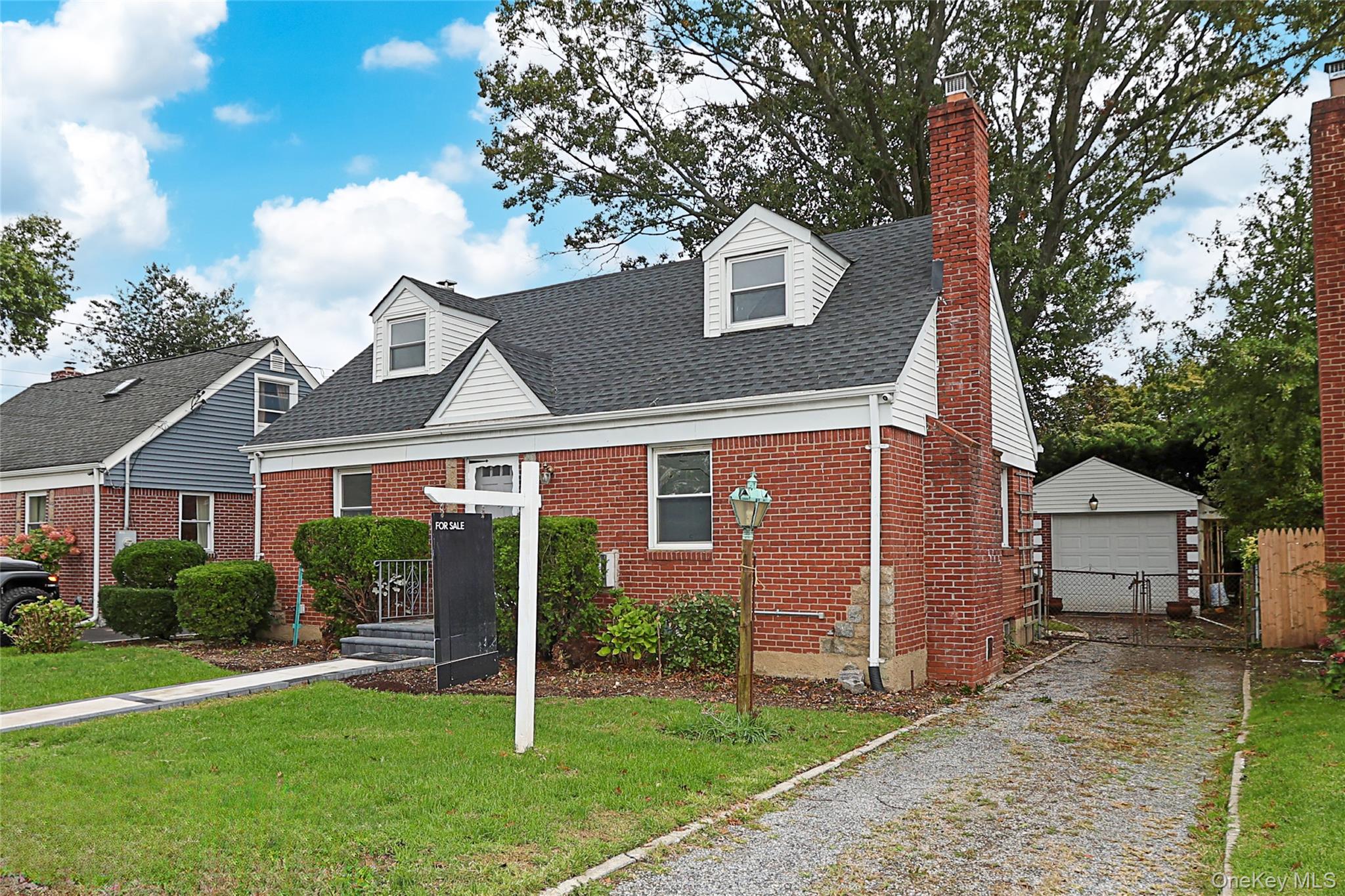 #3 photo, 33 Cherry Lane, Carle Place , NY 11514