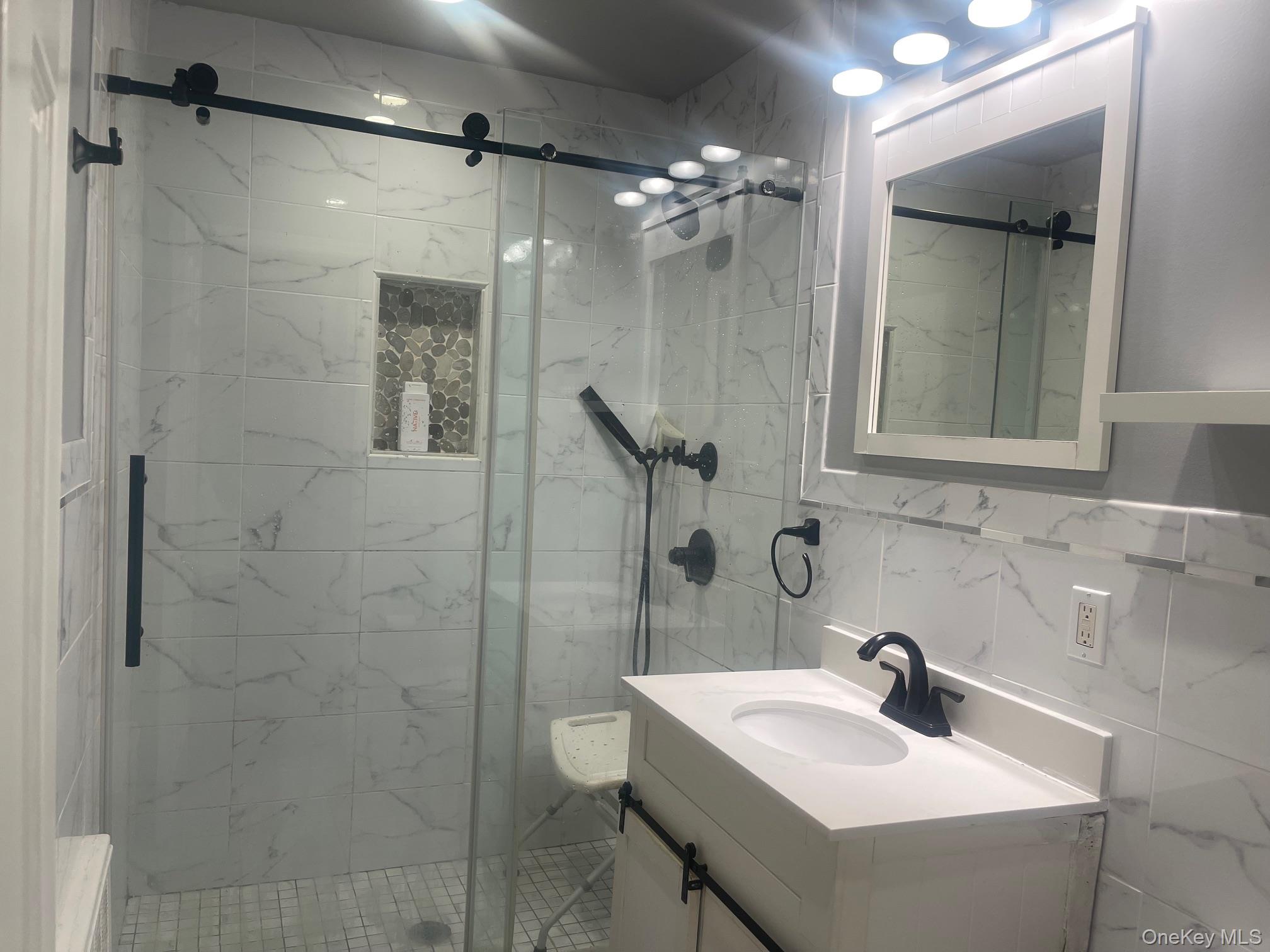 #13 photo, 147 Chase Avenue, Yonkers , NY 10703