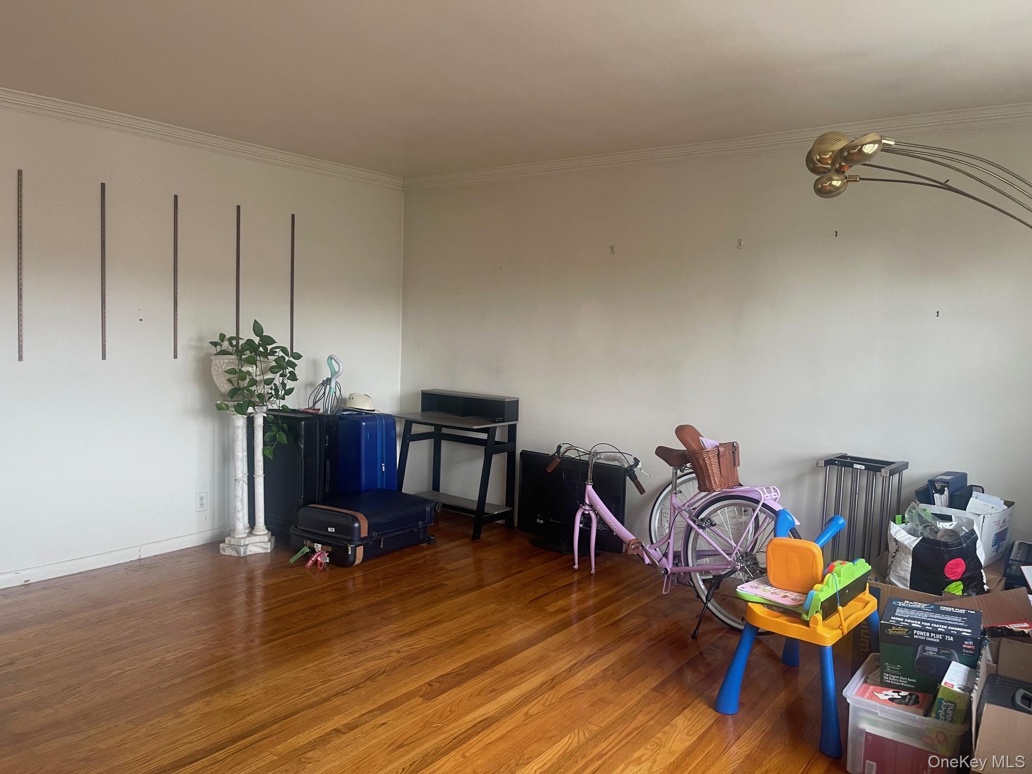 #17 photo, 147 Chase Avenue, Yonkers , NY 10703