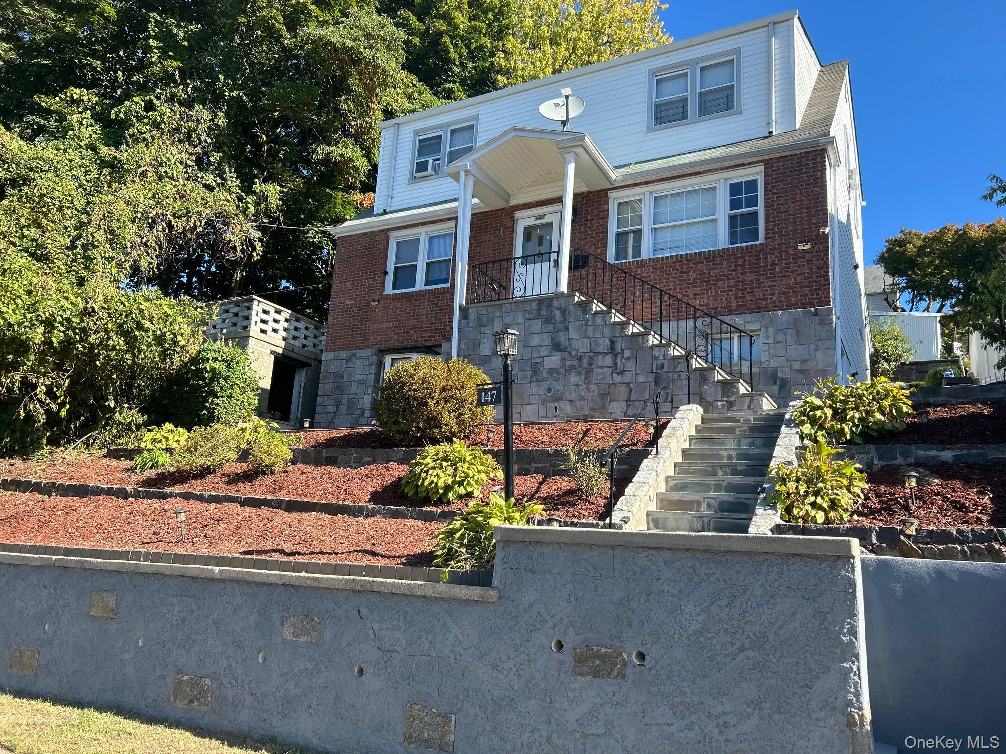 #3 photo, 147 Chase Avenue, Yonkers , NY 10703