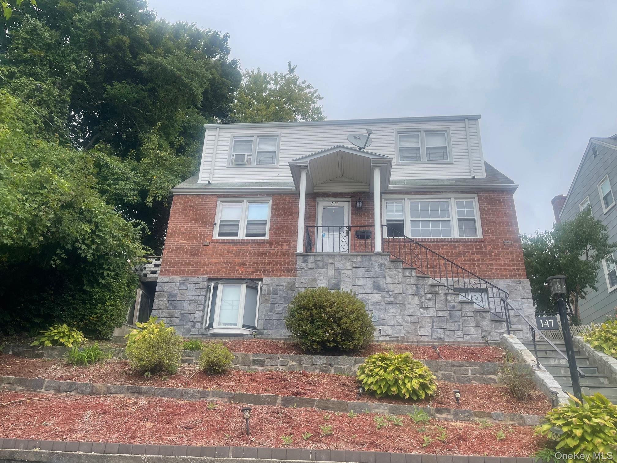 #5 photo, 147 Chase Avenue, Yonkers , NY 10703