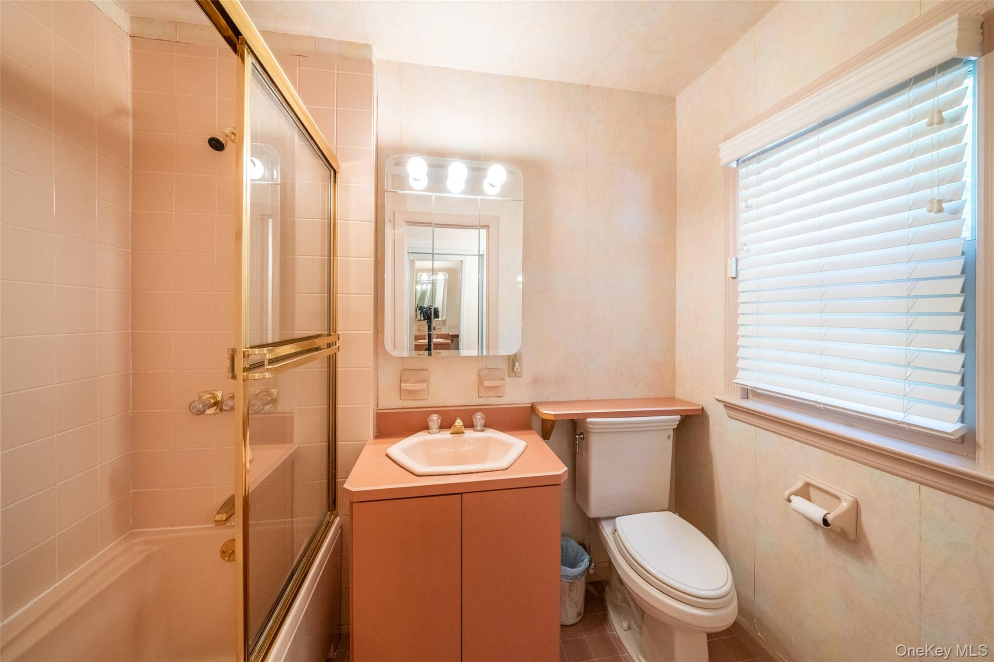 #13 photo, 18 Lomond Place, New Rochelle , NY 10804