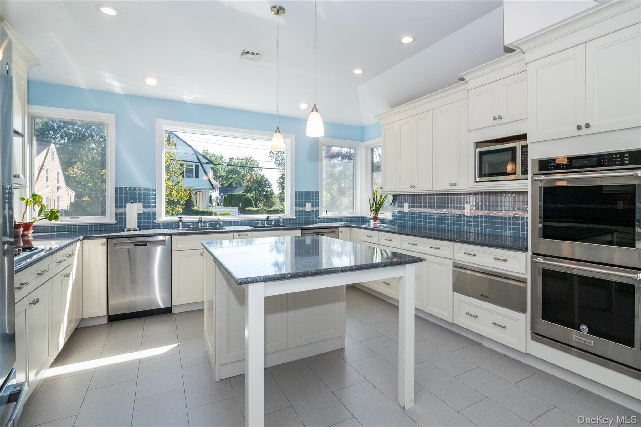 #8 photo, 18 Lomond Place, New Rochelle , NY 10804