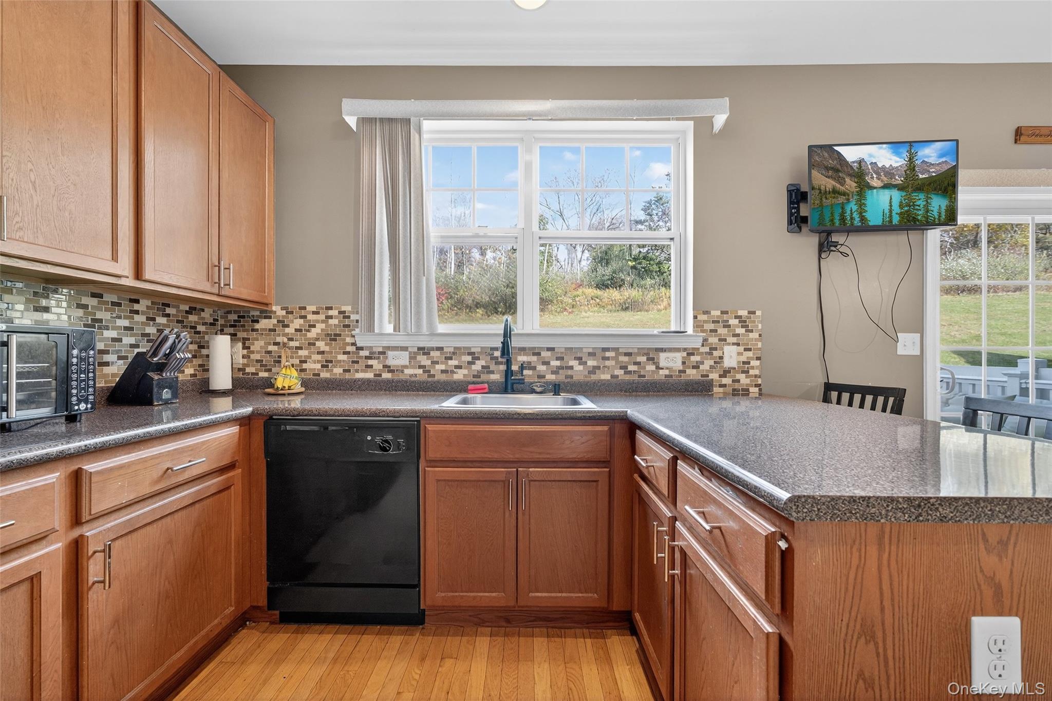 #13 photo, 1404 Hawthorn Way, New Windsor , NY 12553