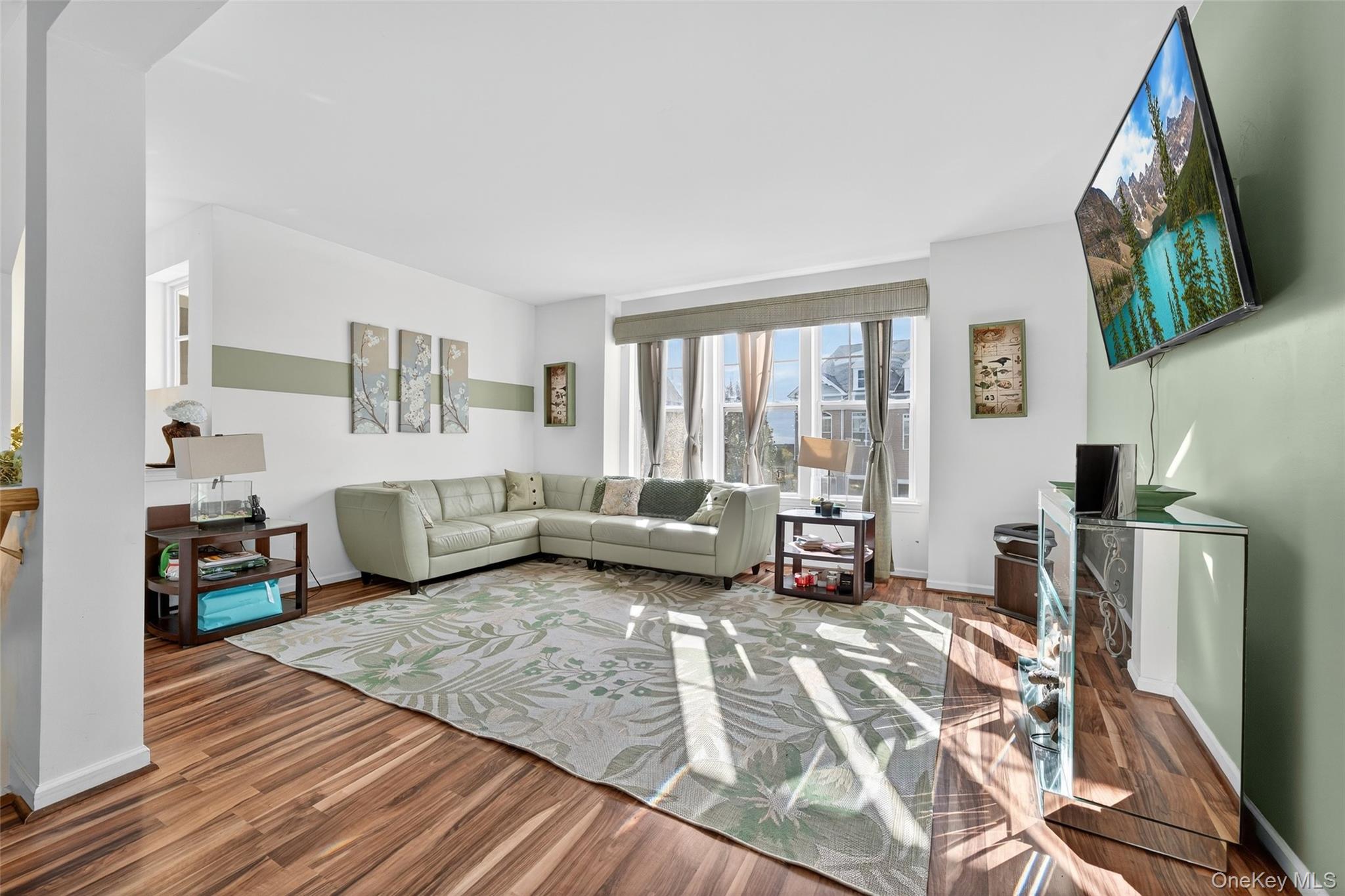 #5 photo, 1404 Hawthorn Way, New Windsor , NY 12553