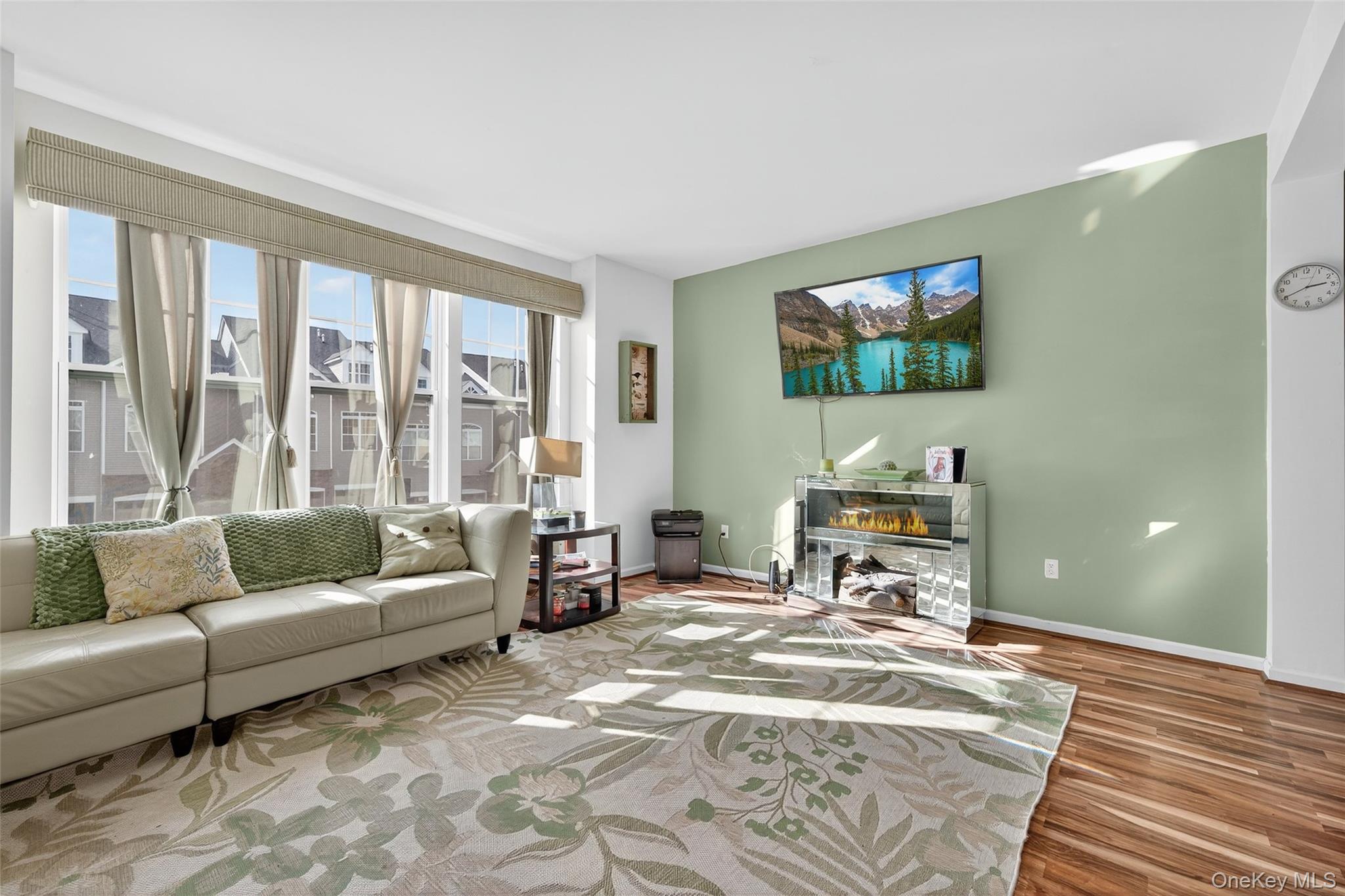 #8 photo, 1404 Hawthorn Way, New Windsor , NY 12553