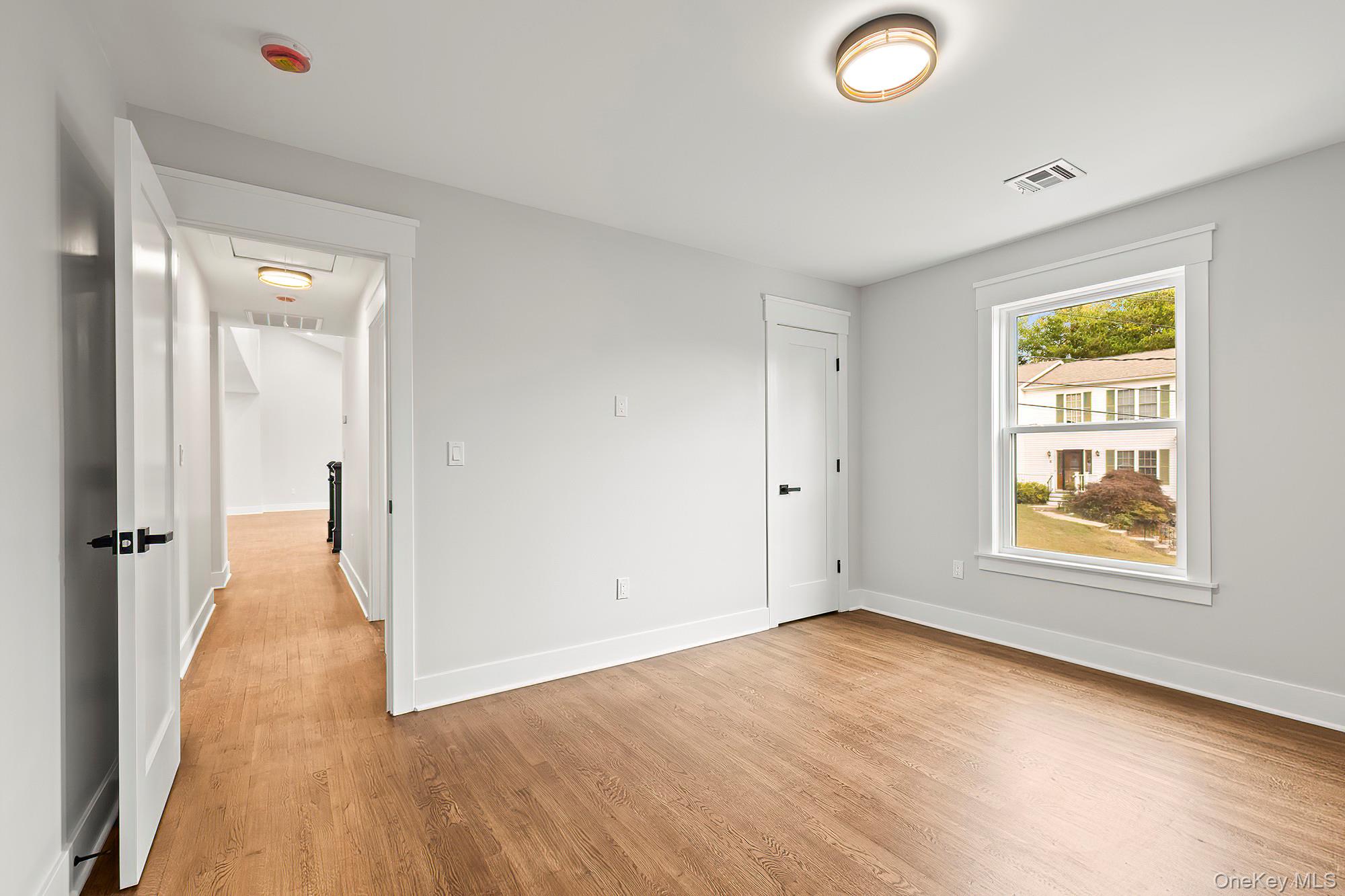 #17 photo, 9 Stadium Road, White Plains , NY 10607