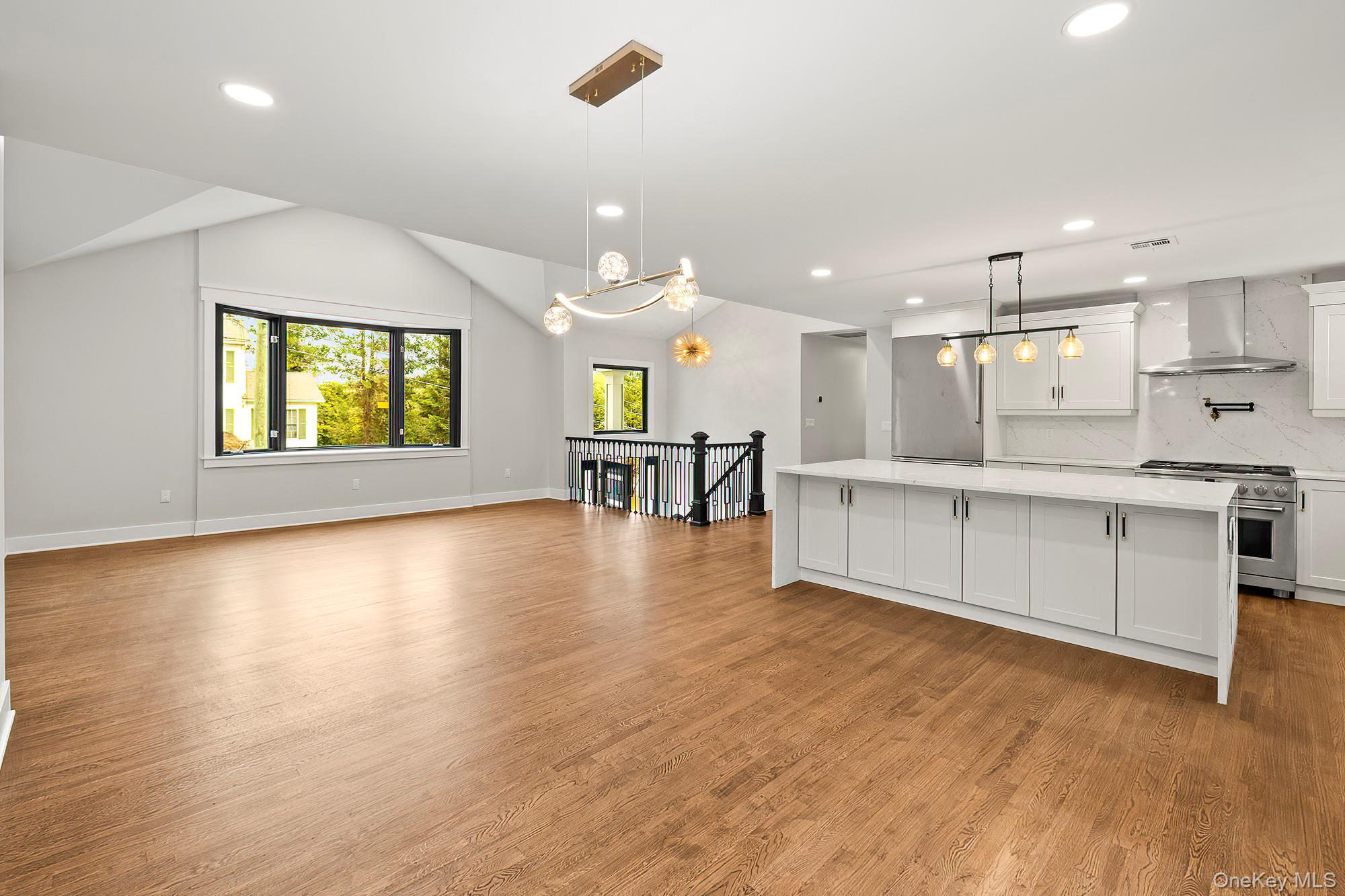 #5 photo, 9 Stadium Road, White Plains , NY 10607