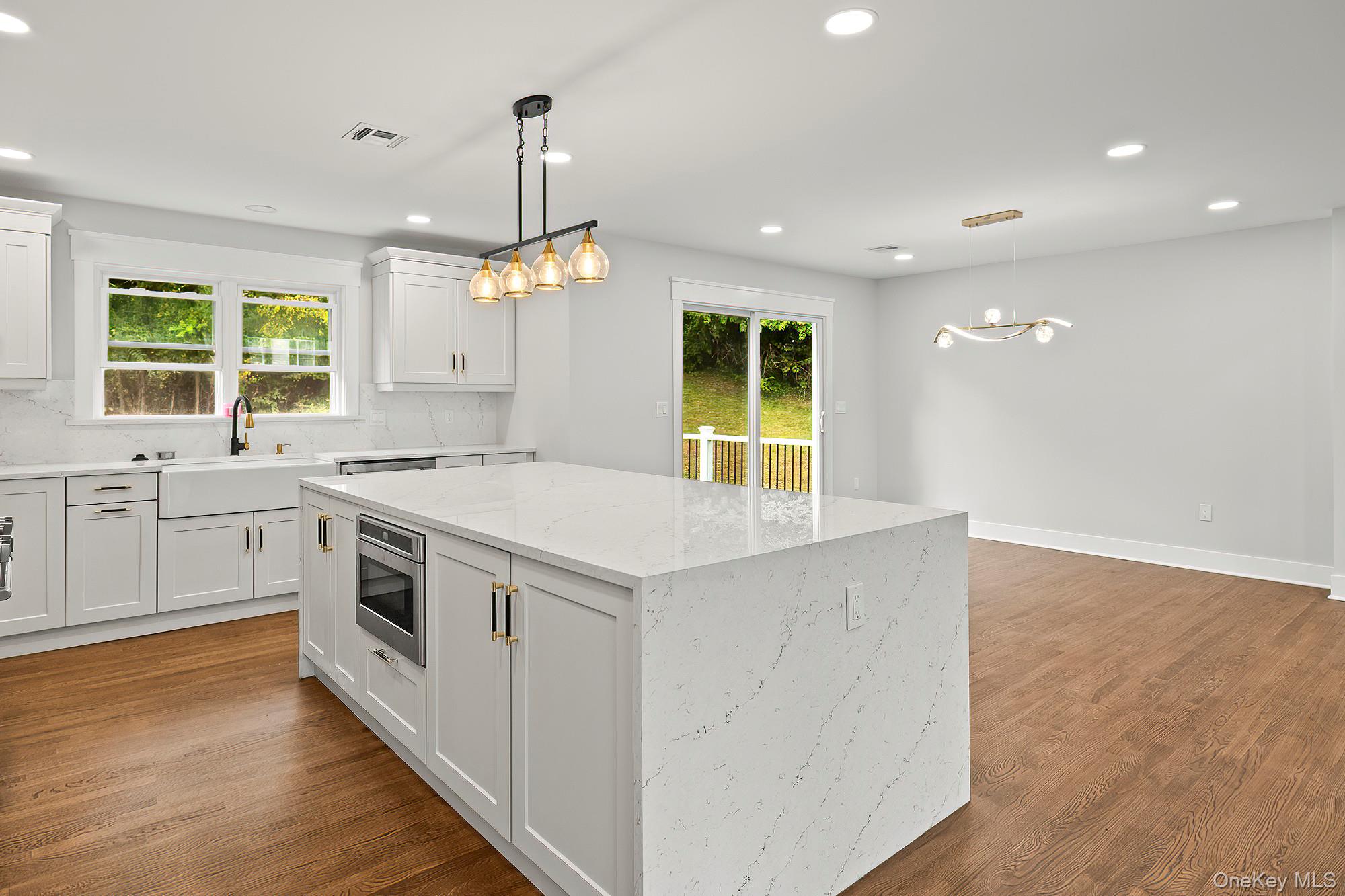 #9 photo, 9 Stadium Road, White Plains , NY 10607