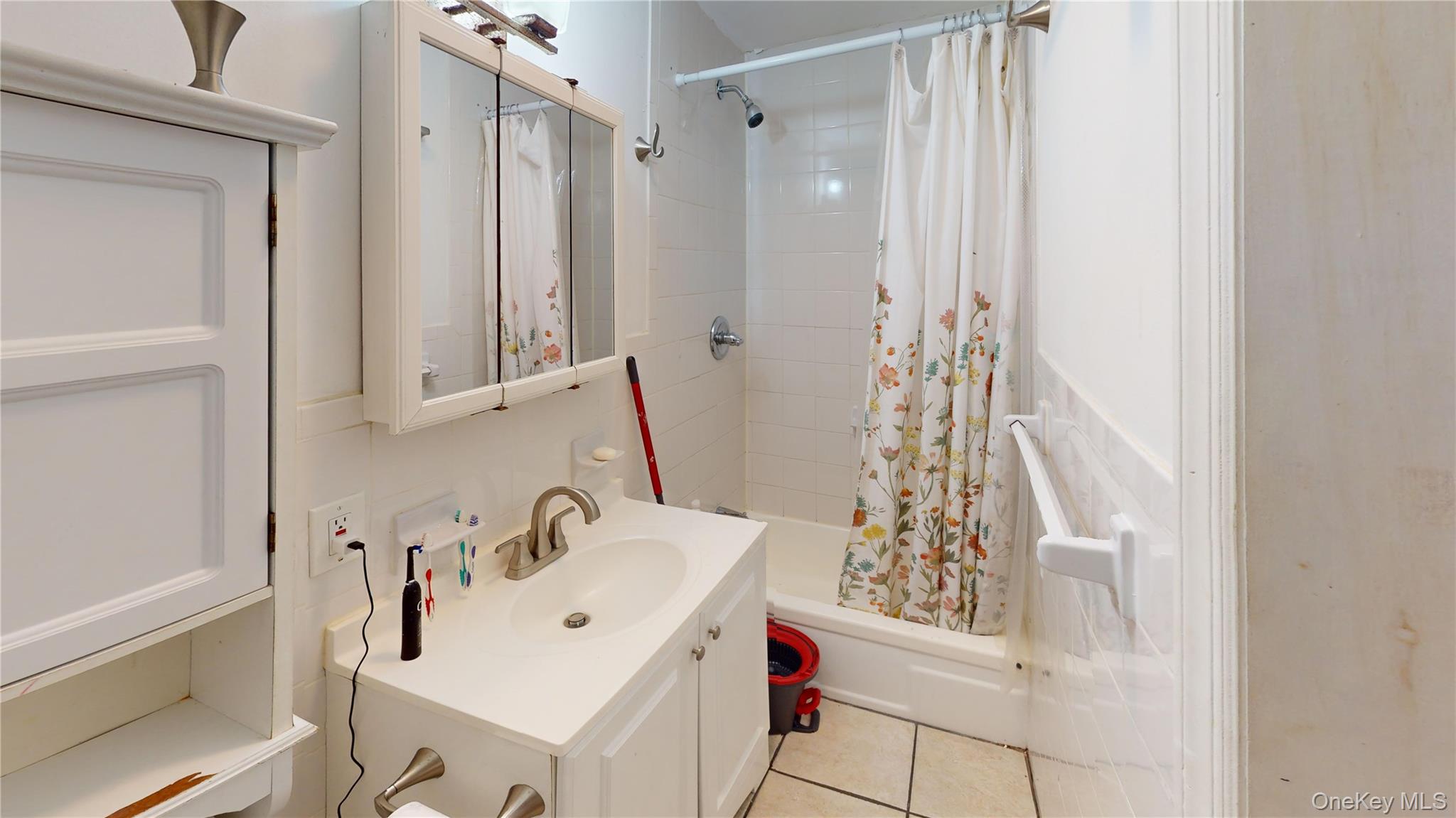 #14 photo, 24 5th Street, New Rochelle , NY 10801